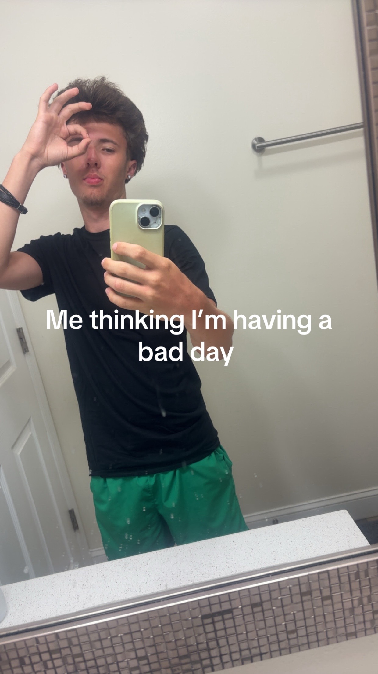 @🦈