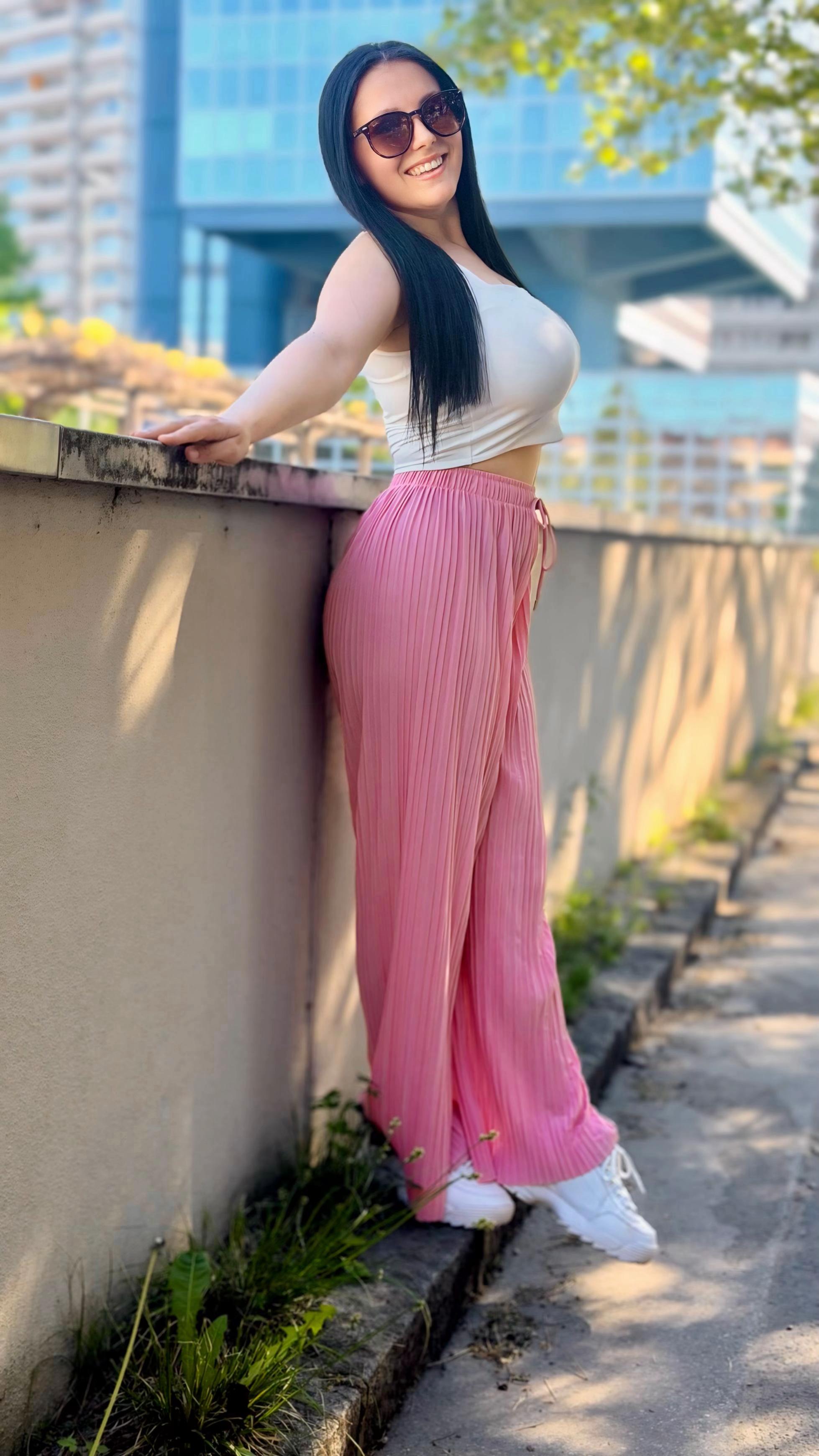 @✨ℰ𝓁ℯ𝓃𝒶✨