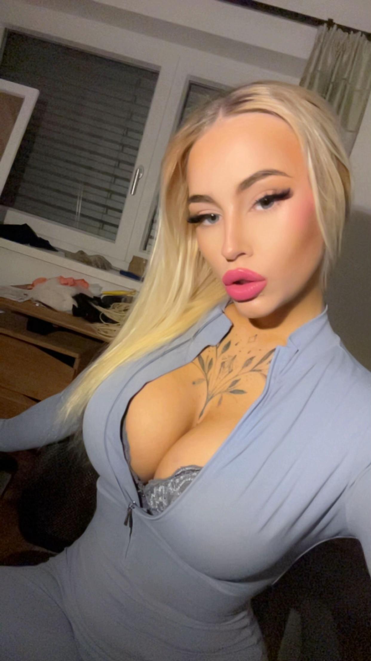 @𝐚𝐧𝐣𝐚-𝐜𝐚𝐫𝐢𝐧𝐚 💙🤍