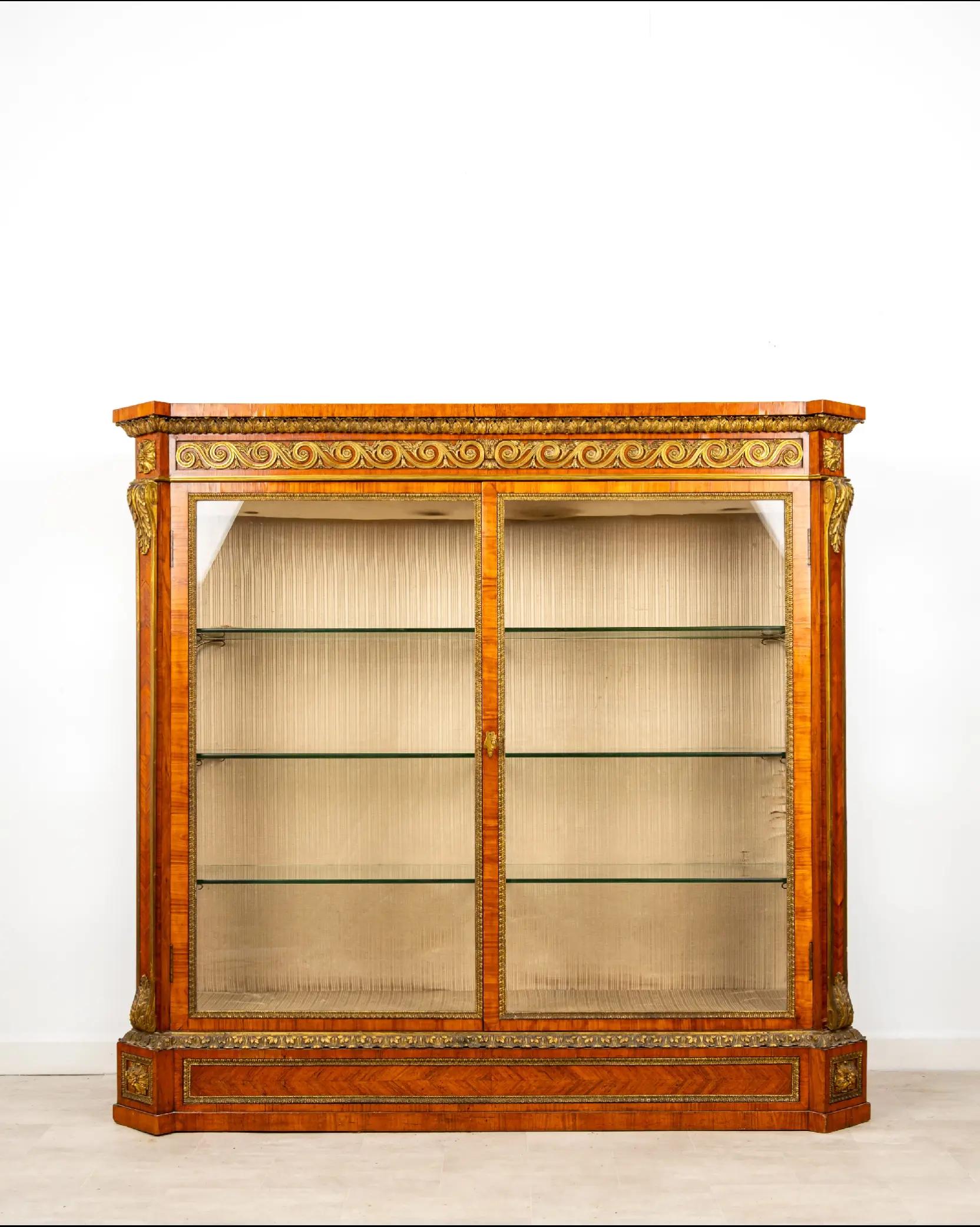 @Hawkins Antiques