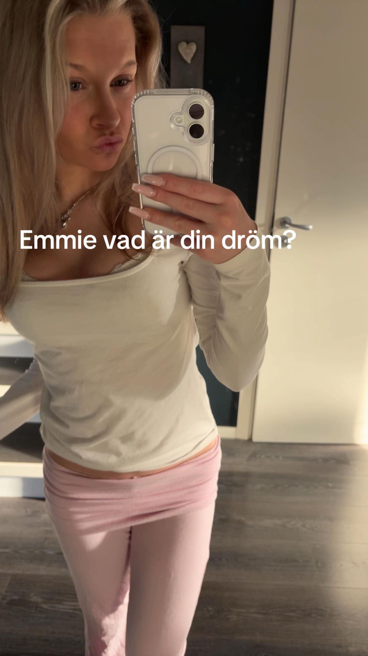@❤️Emmie❤️