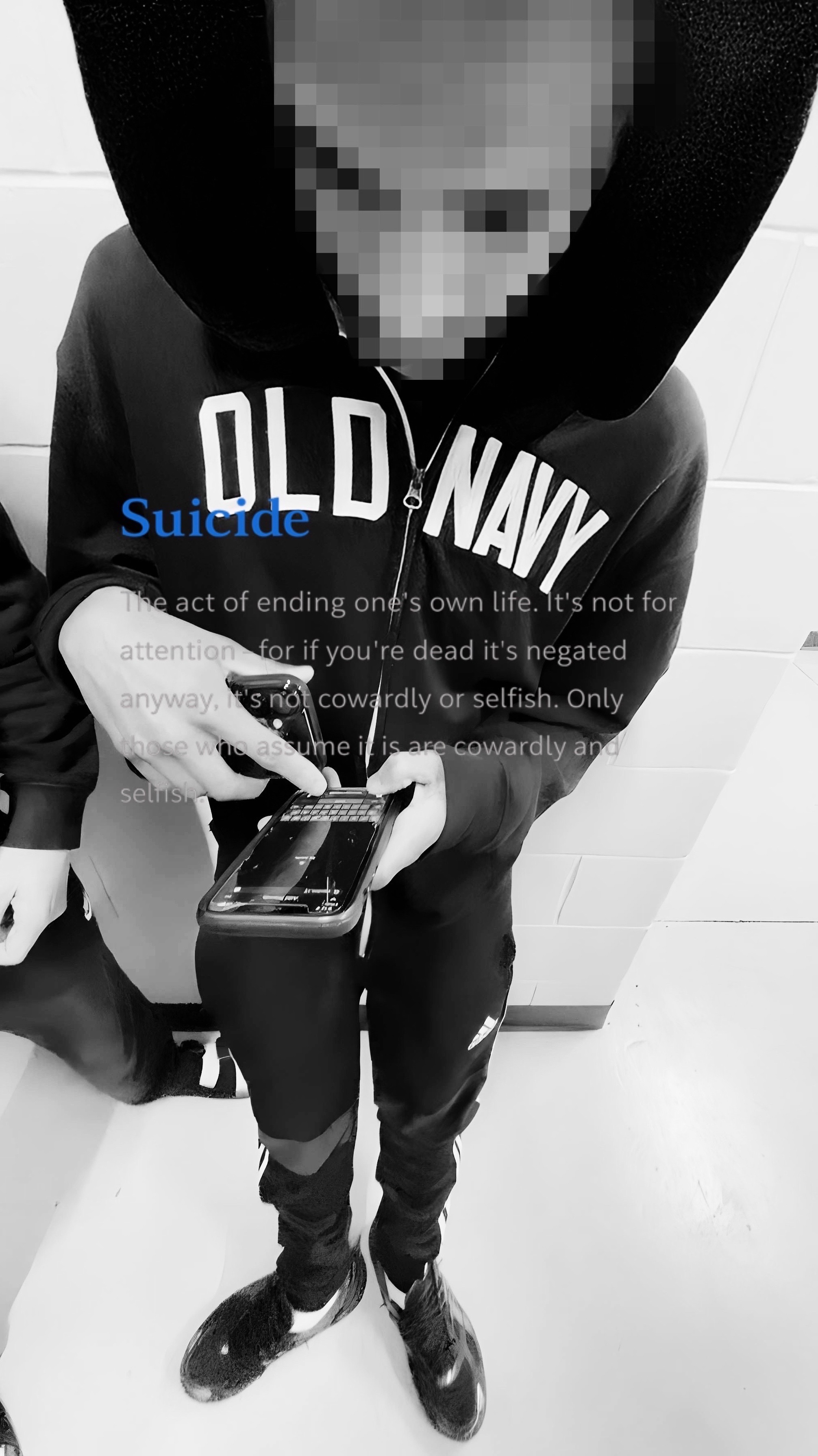 @⃟