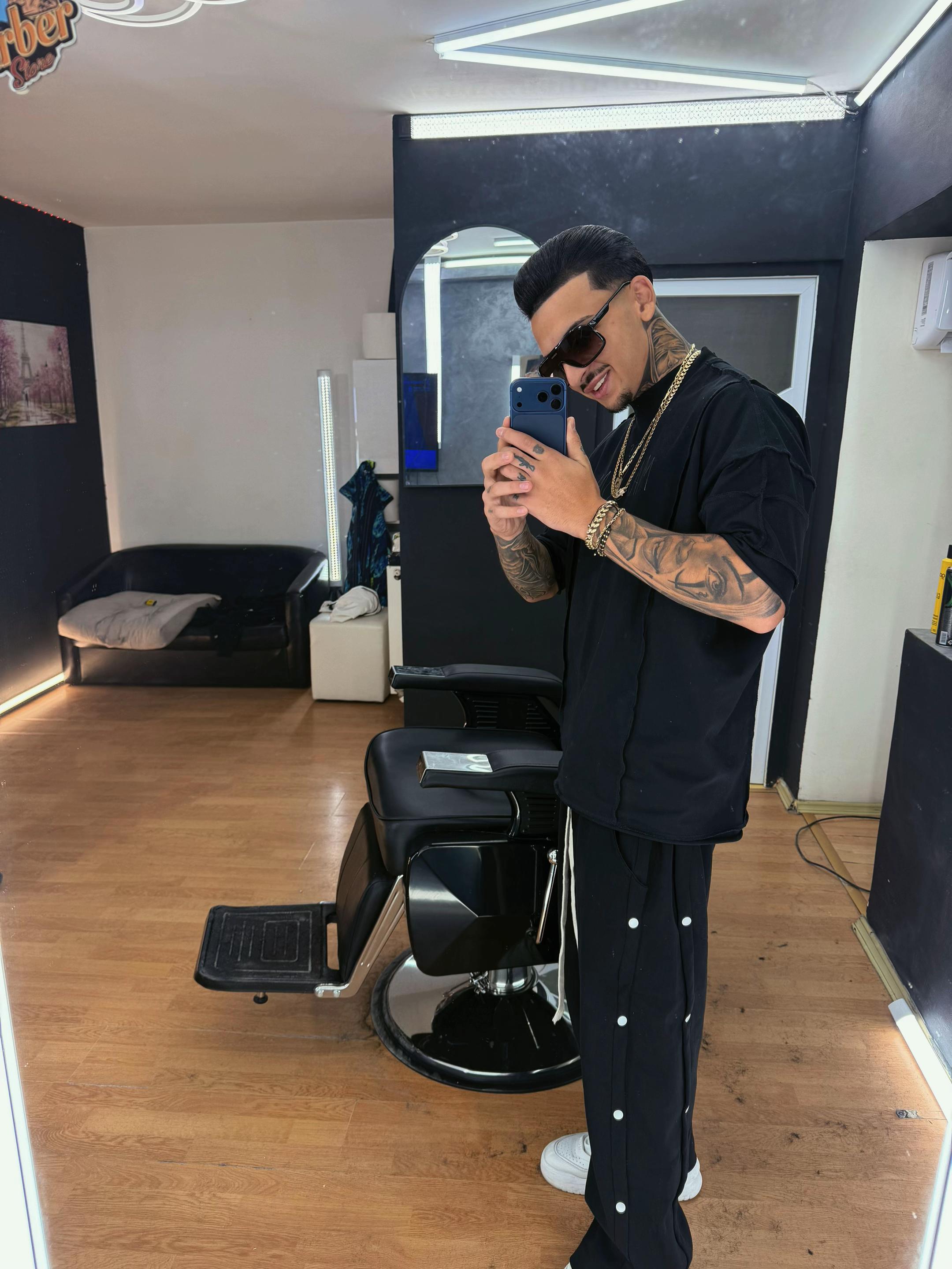 @Lazăr666