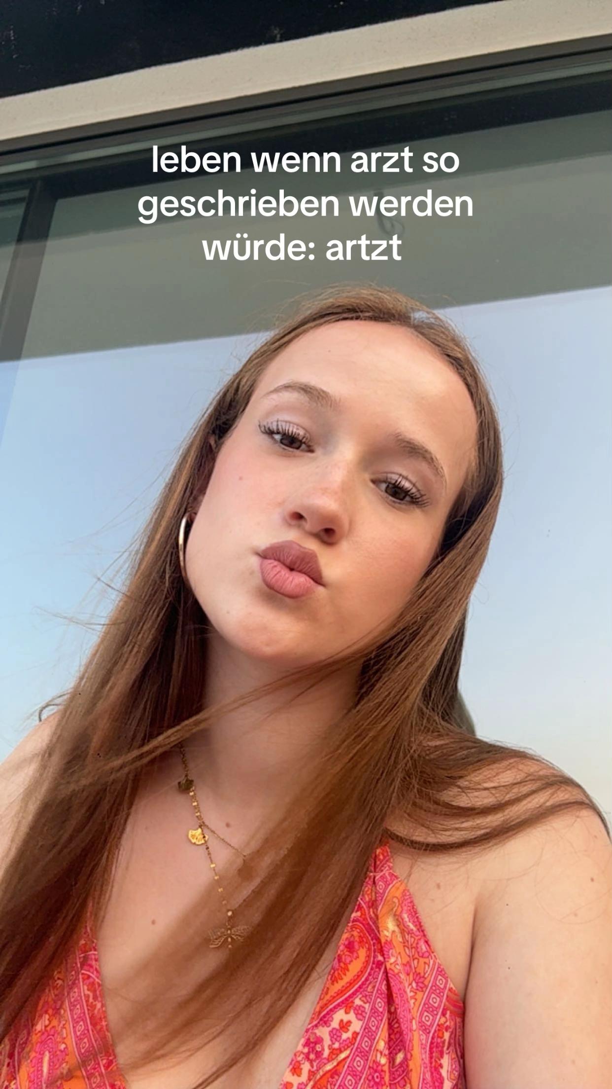 @👢ara