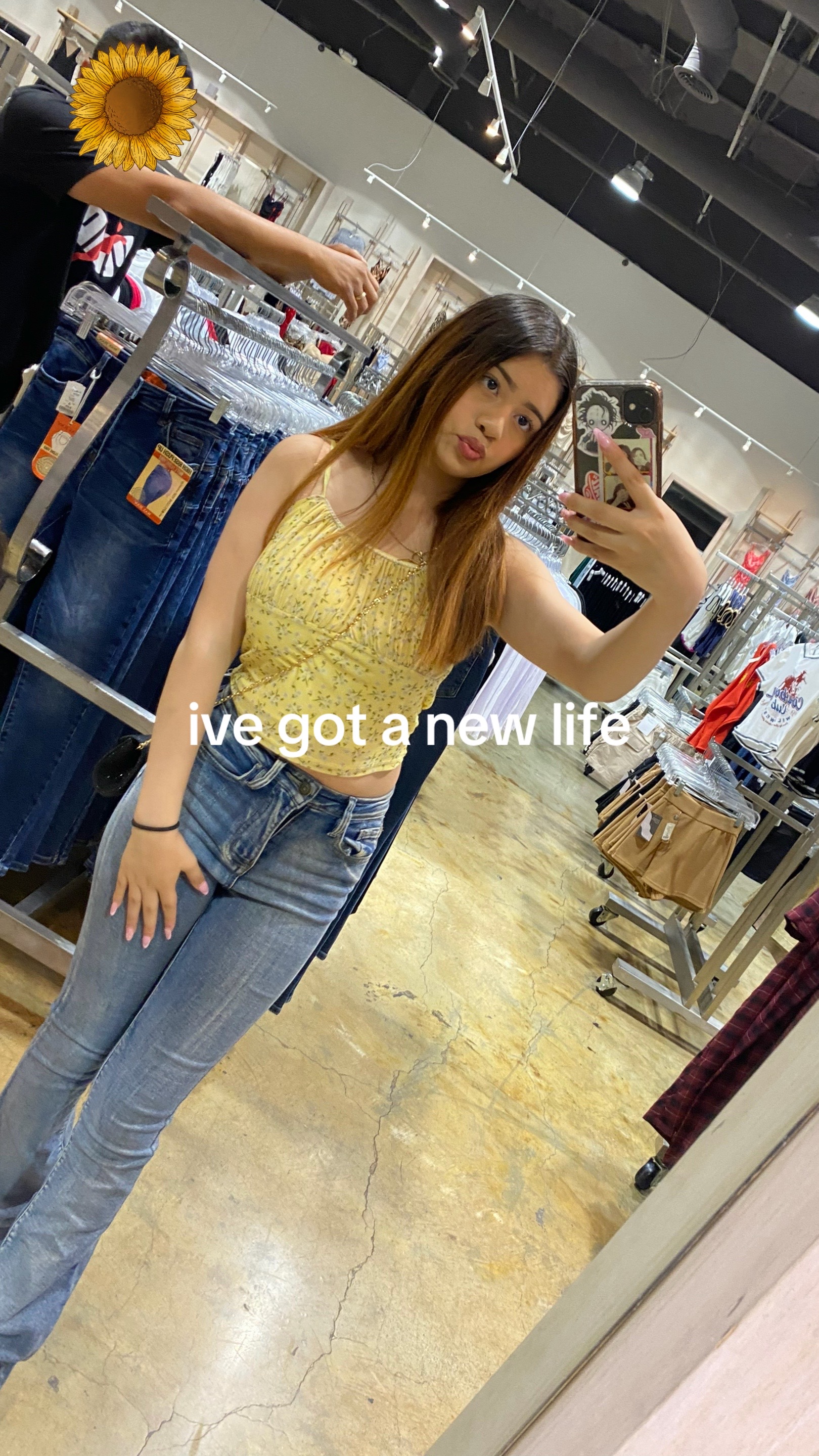 @☮︎