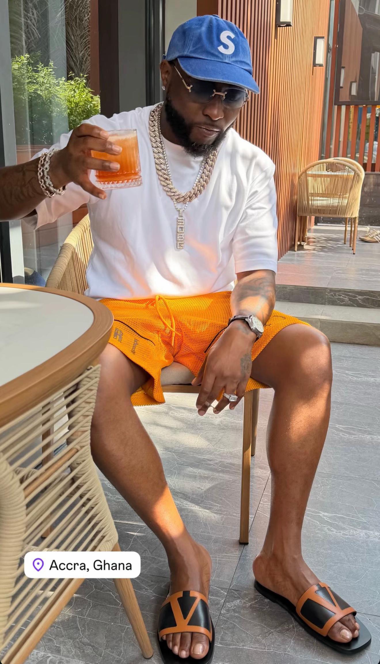 @EVERYTHING DAVIDO ❤️