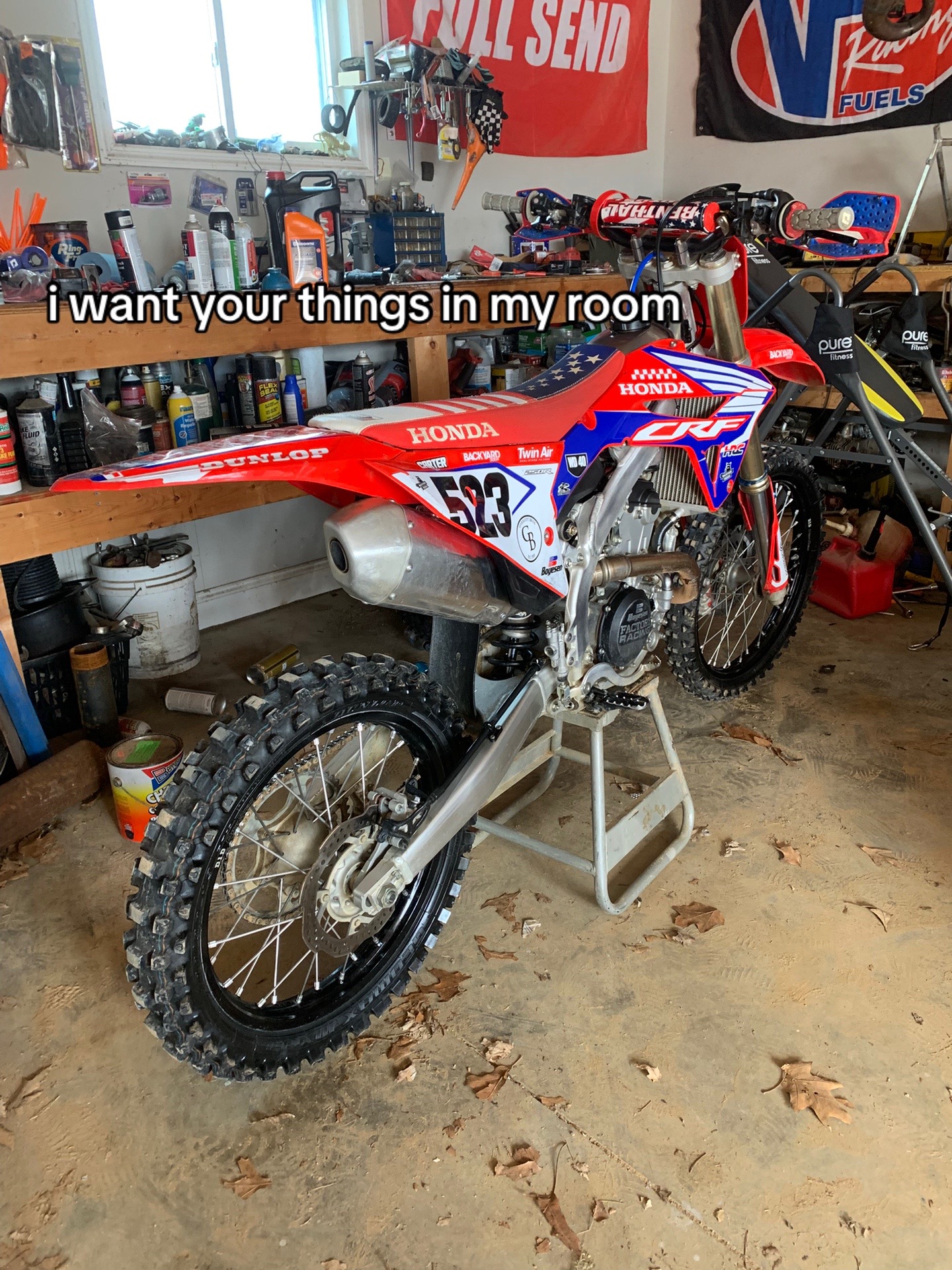 @themotobro