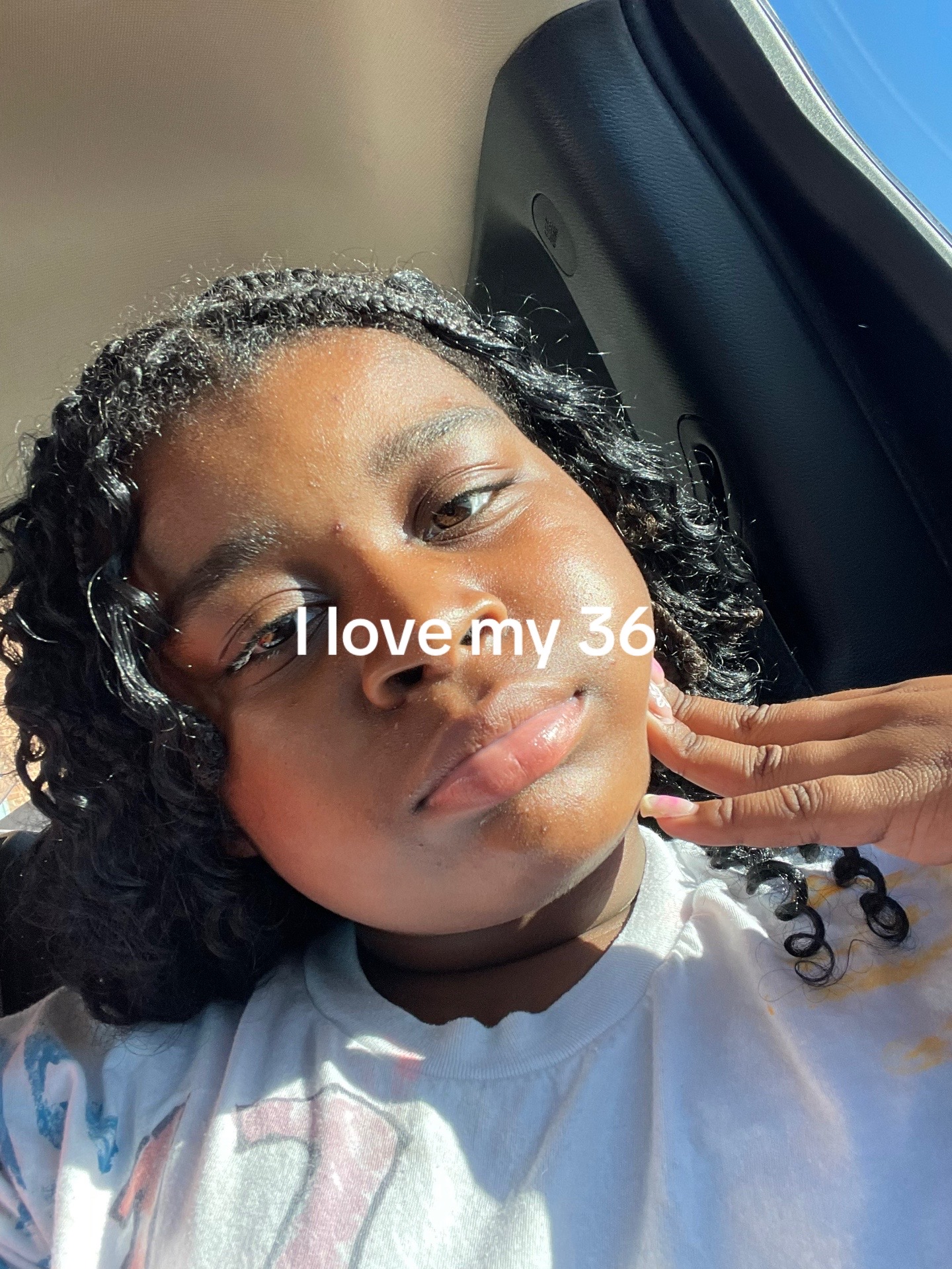 @🌻 AshMonique ✨