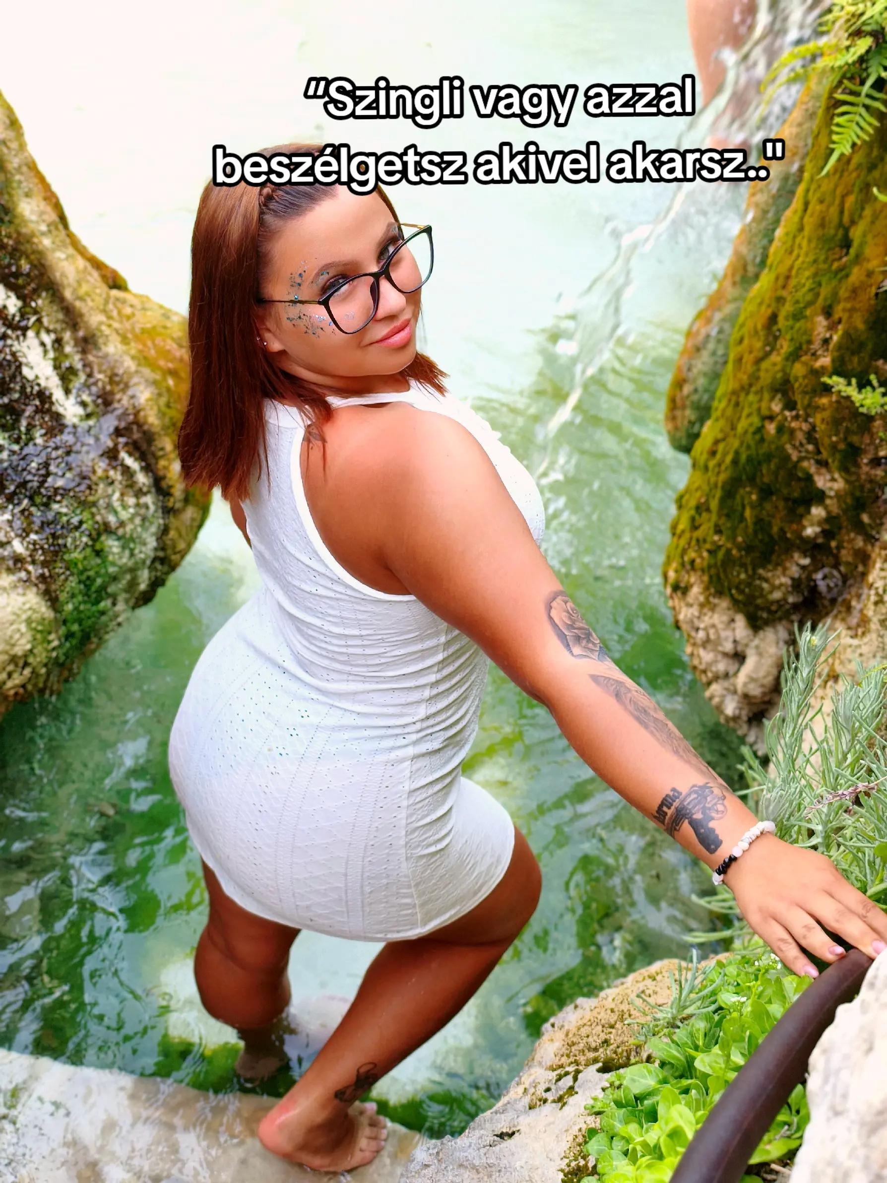 @𝕾𝖟𝖎𝖒𝖔𝖓𝖊𝖙𝖙𝖆