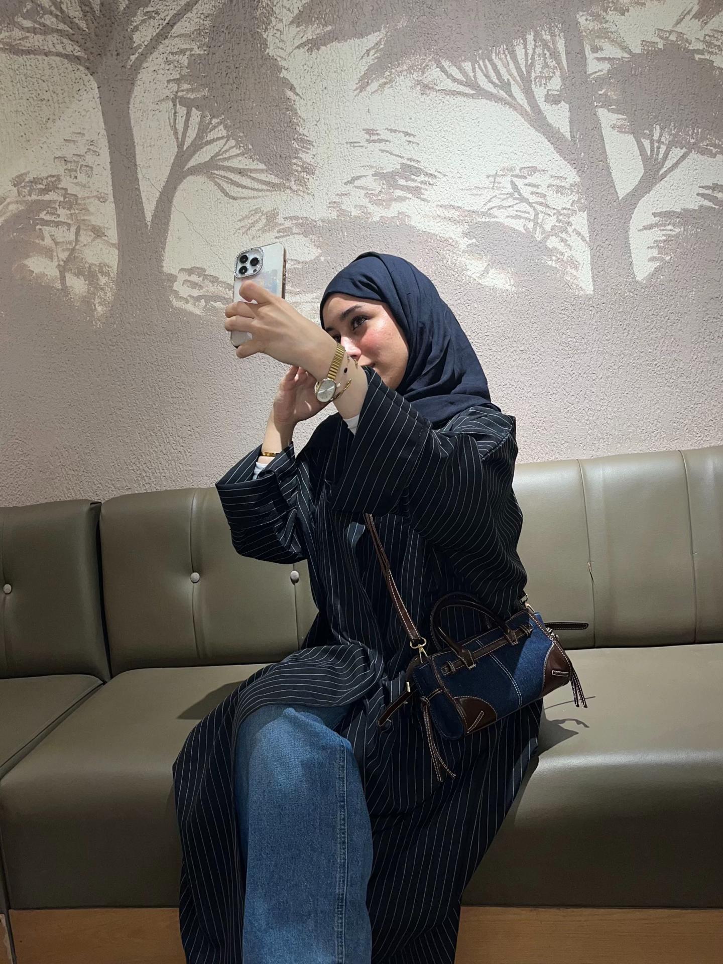 @رَزَانْ
