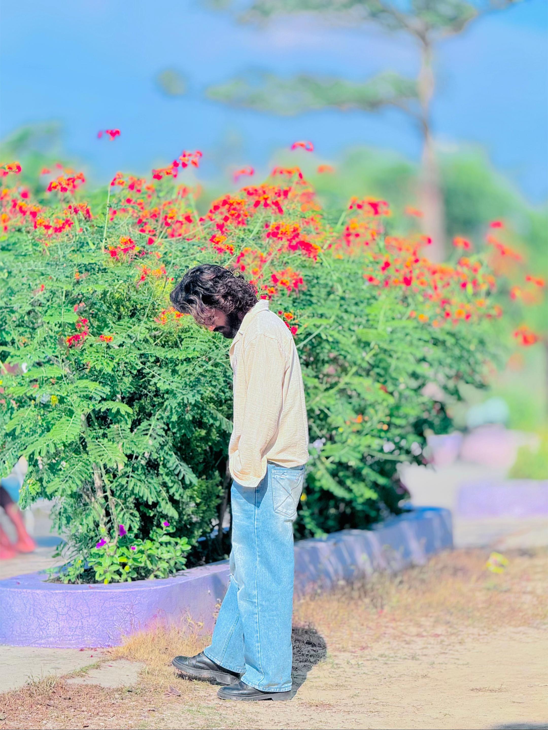 @𝗠𝗿_𝗦𝗮𝘇𝗮𝗡🐤