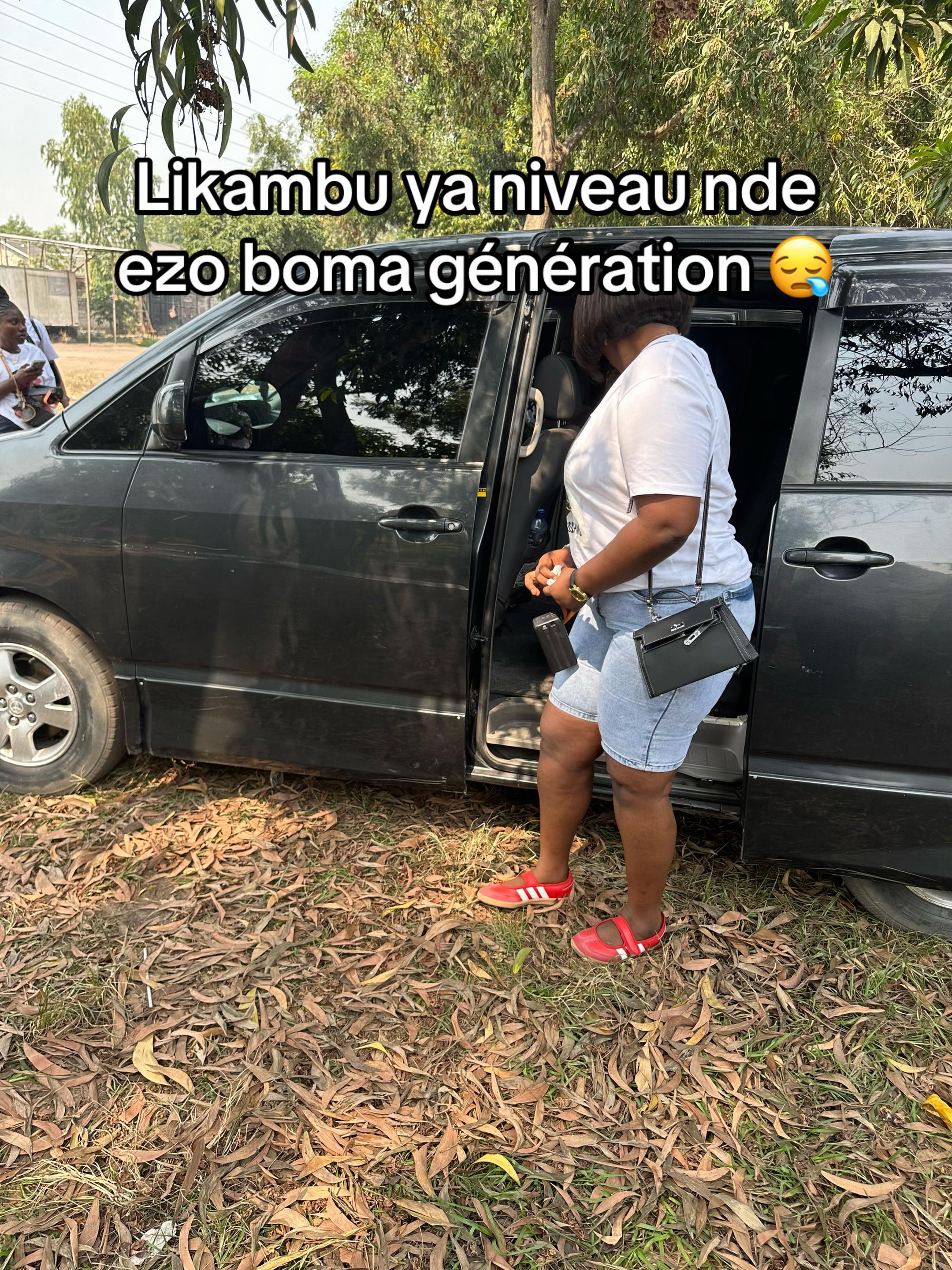 @Ak🧬🤍🧸🇨🇩