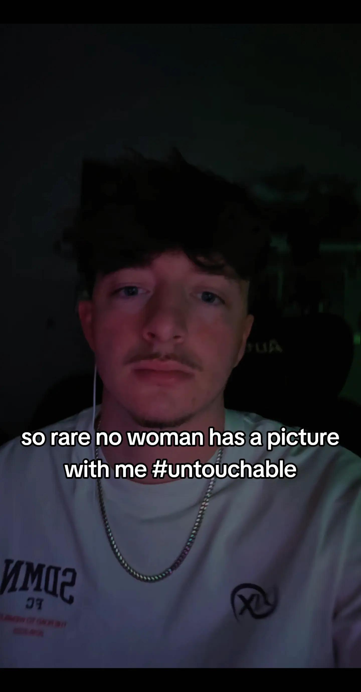 @SneeekyShark