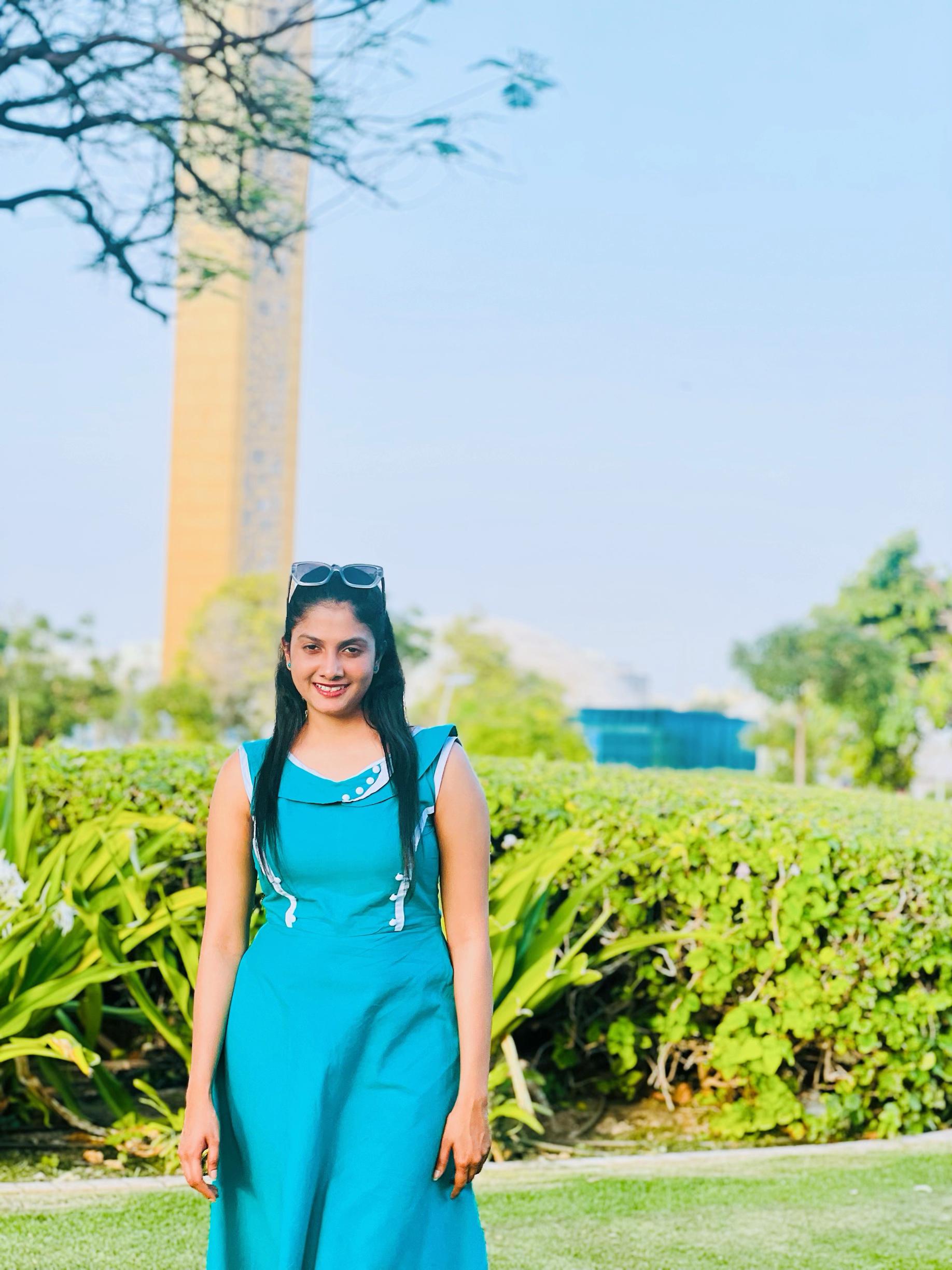 @Neesha Madurangi ❤️🇱🇰🇦🇪✨