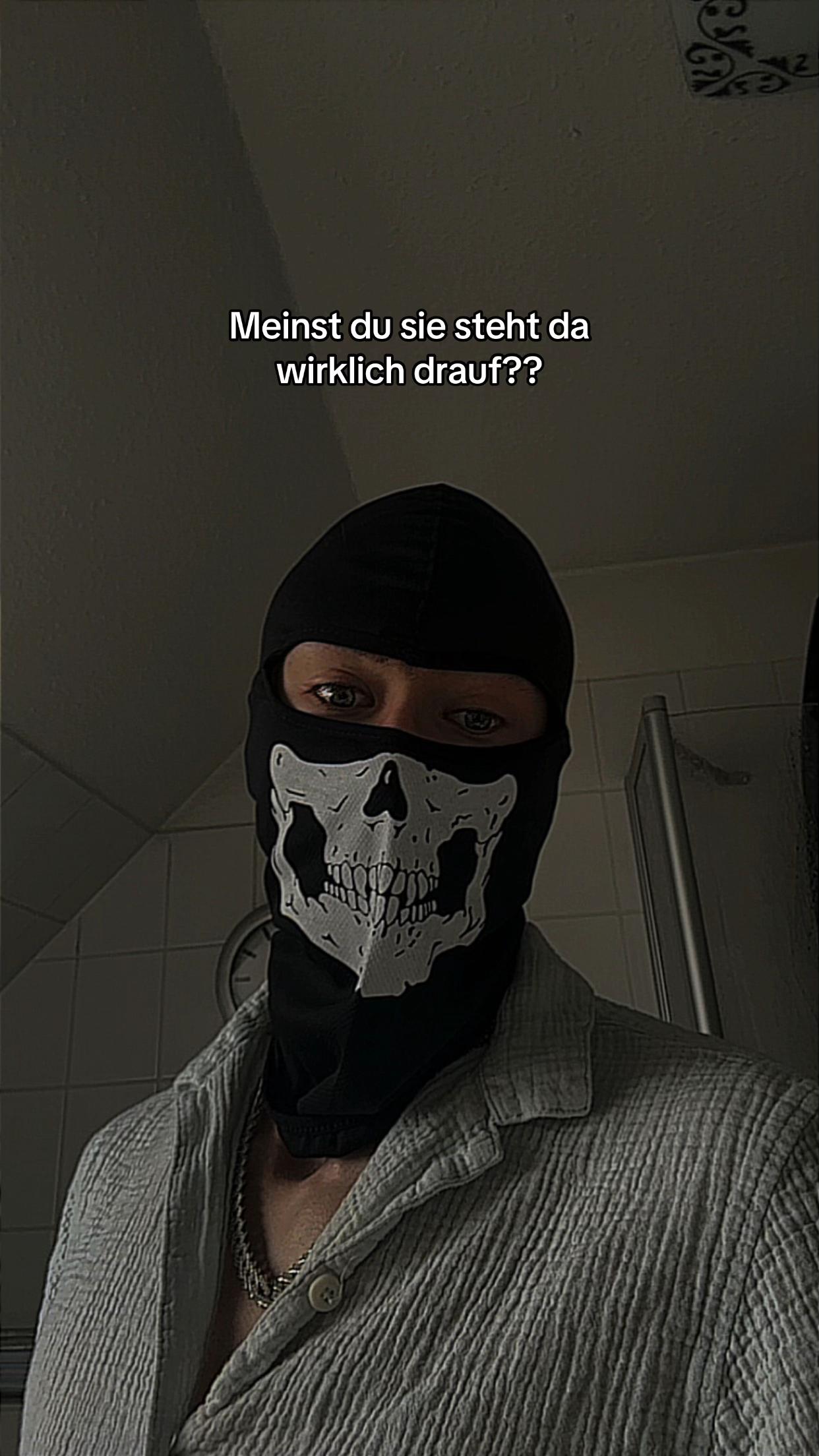 @maskromance