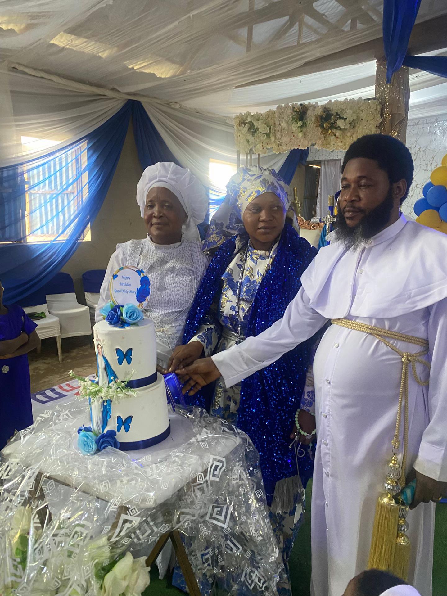 @OLUWASEUN🌸🍭🎀