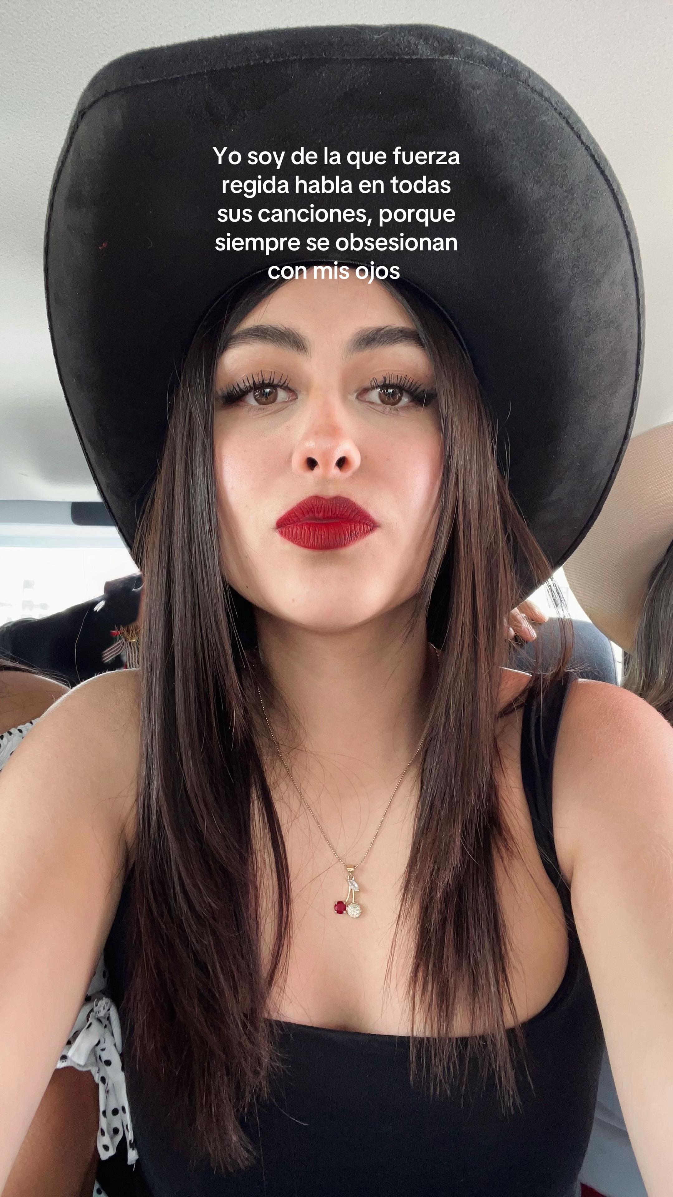 @julessecreta