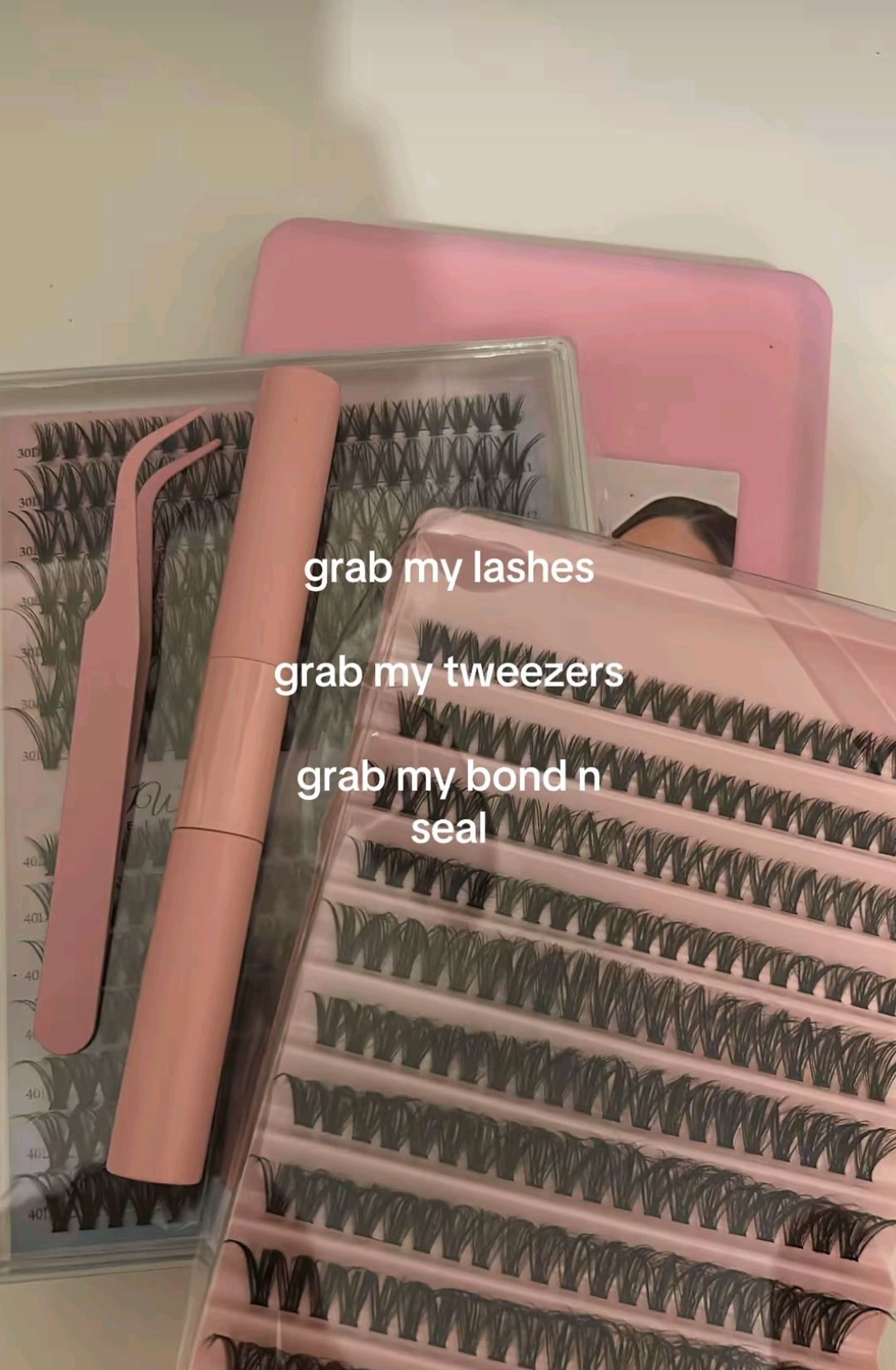 @⃟