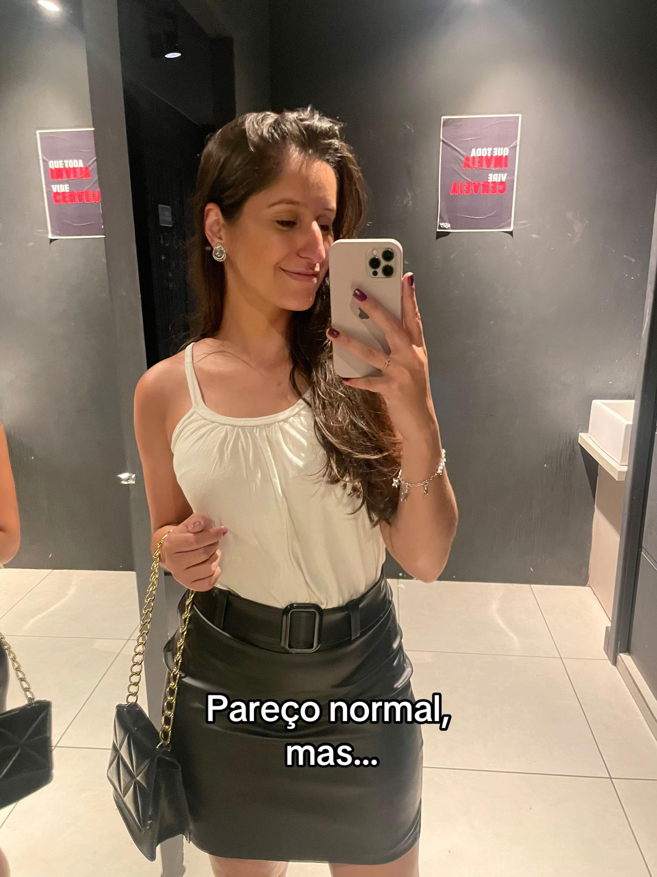 @D&eacute;bora Carlesso