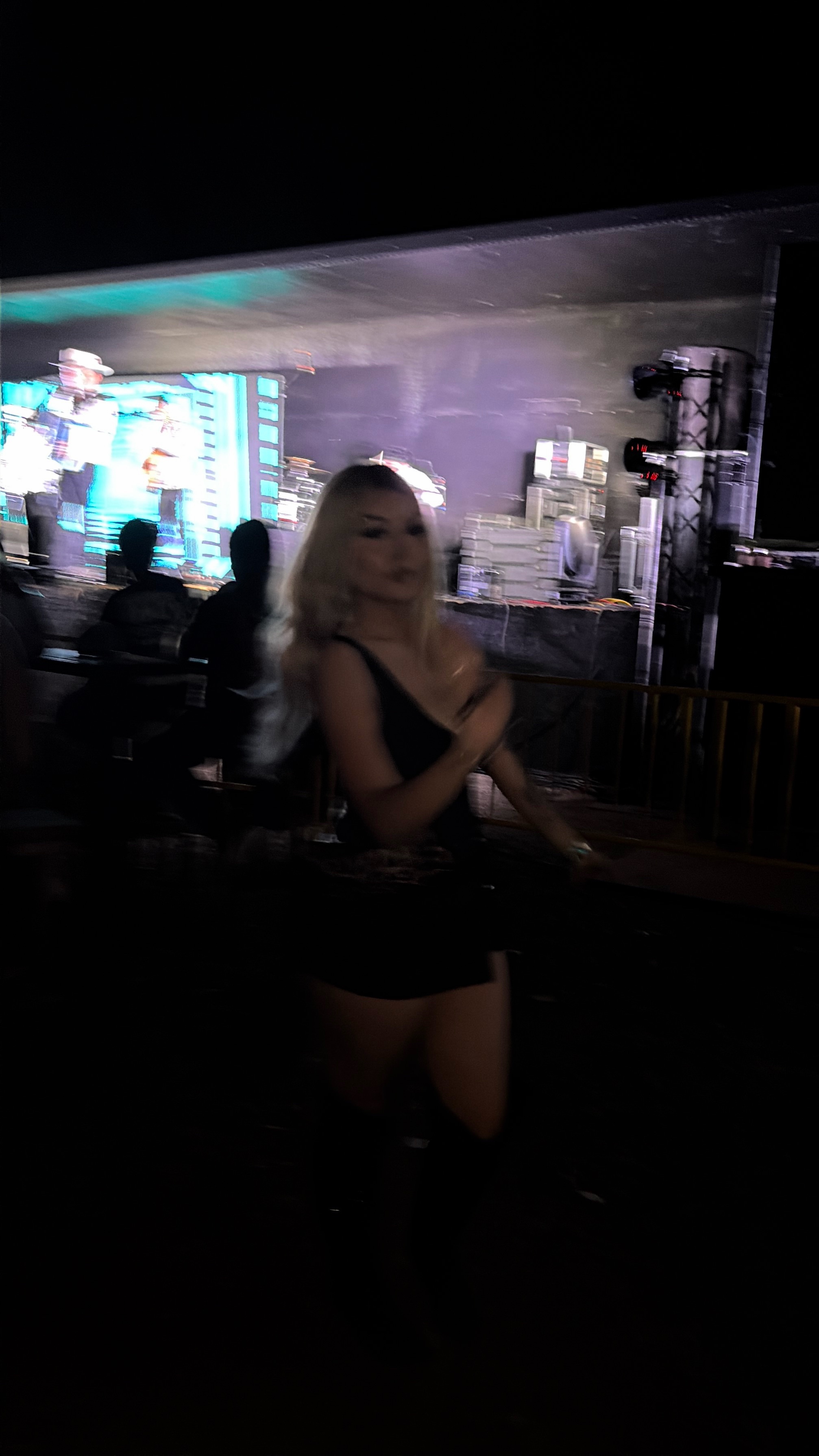 @Emi