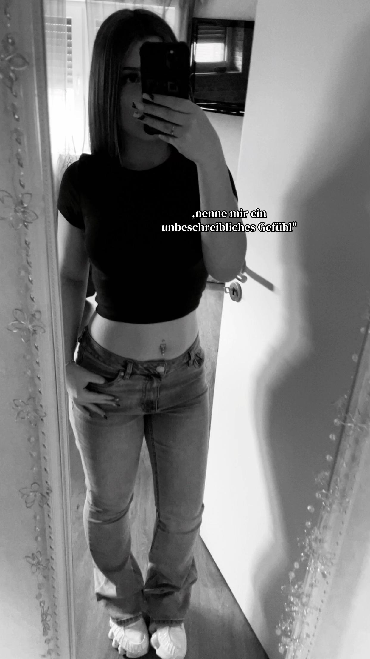 @𝐞𝐦𝐦𝐚