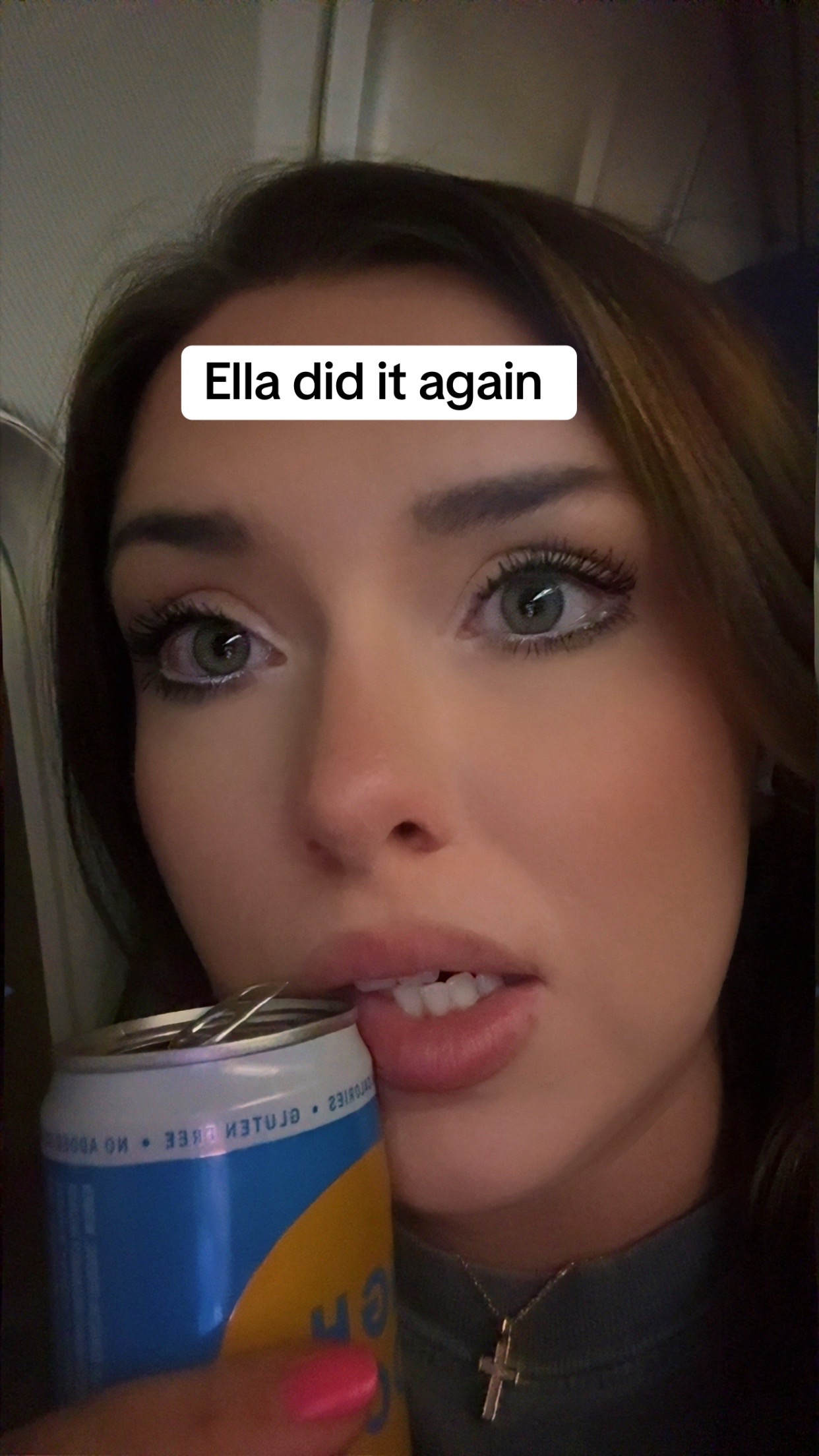 @Julia☔️🌩️