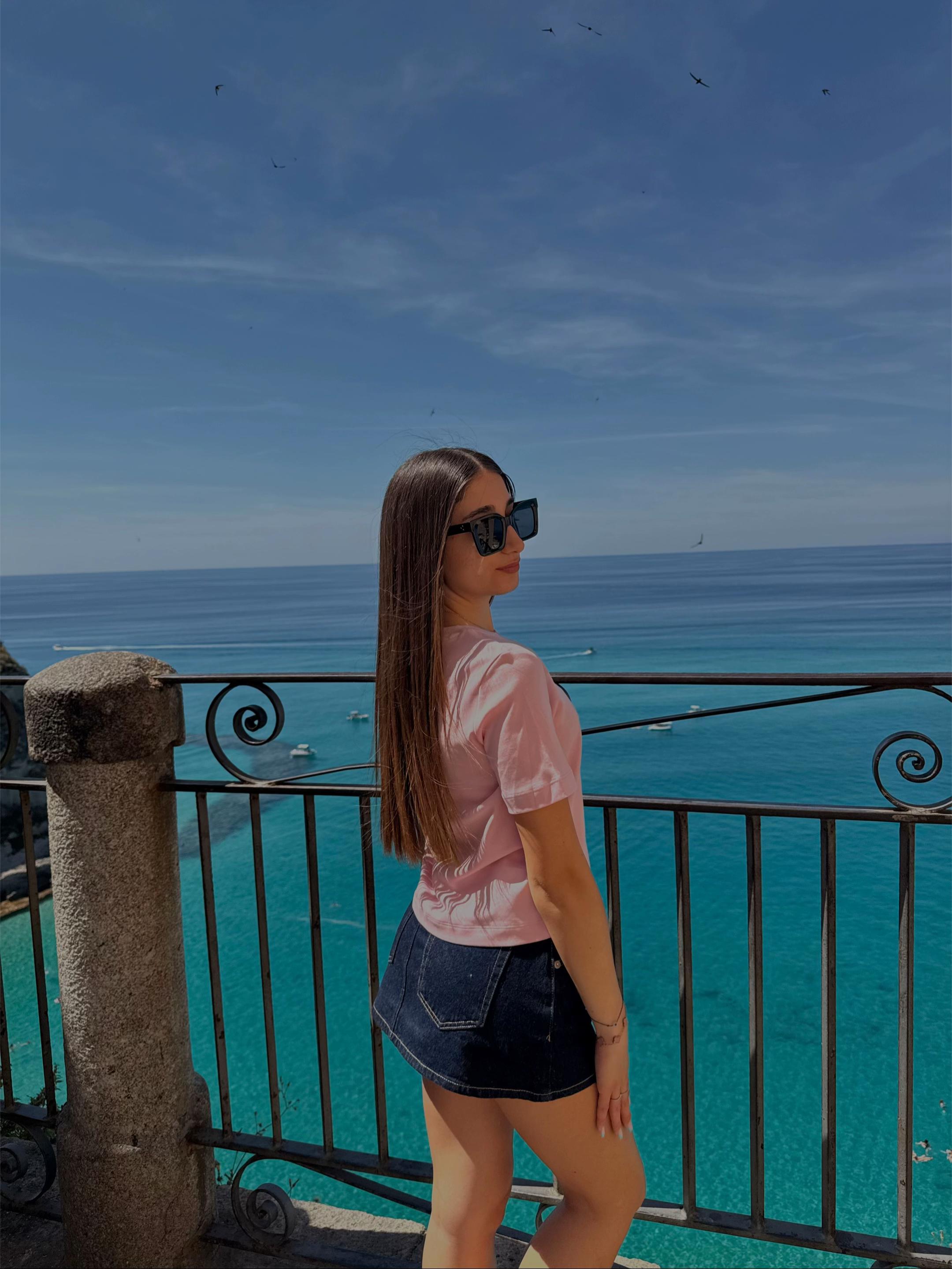 @𝑪𝑴💙
