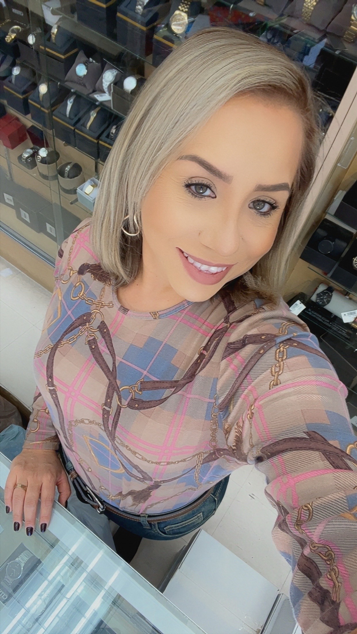 @CARINA LEON 84🎀