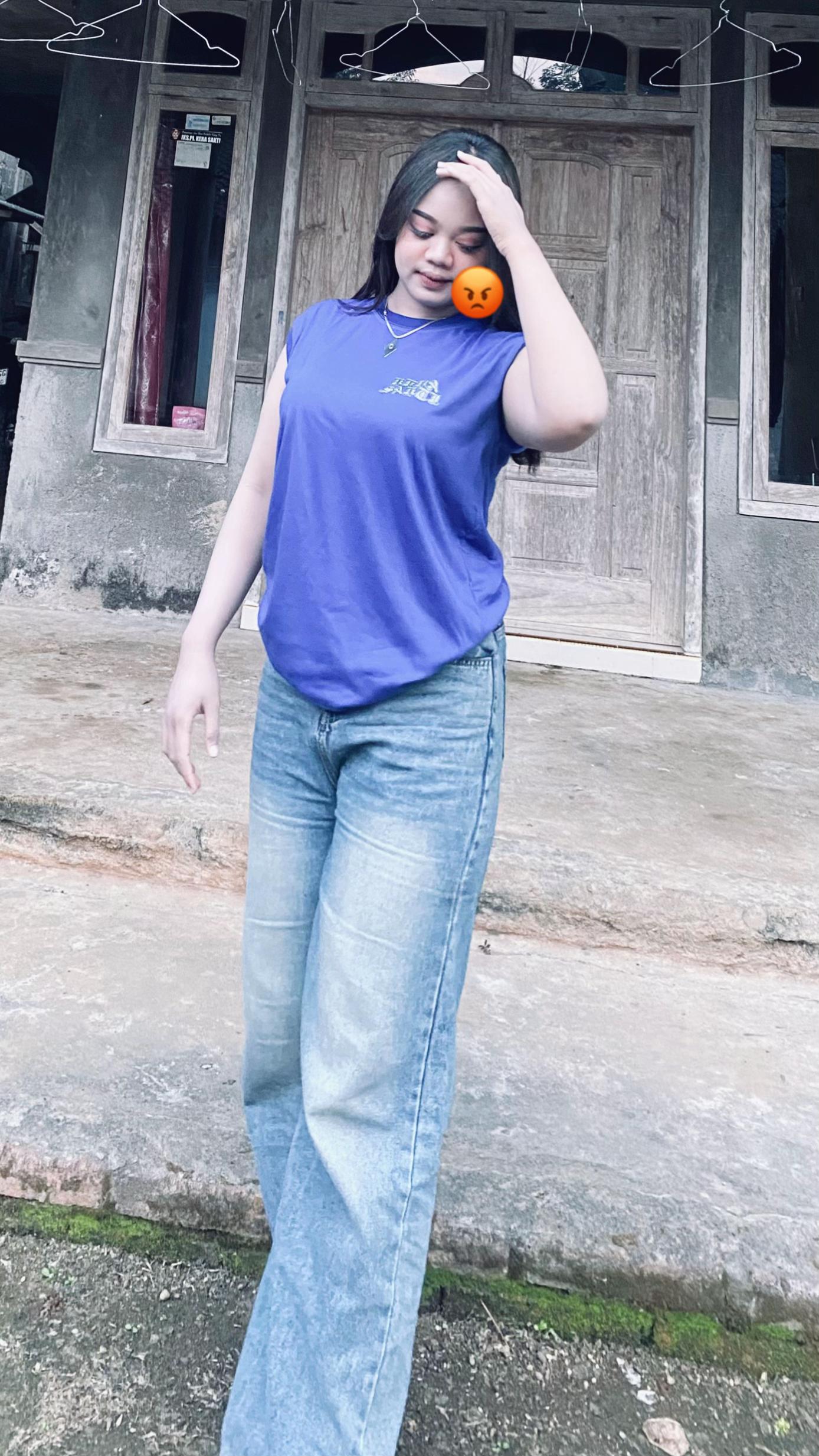 @putriiii5209