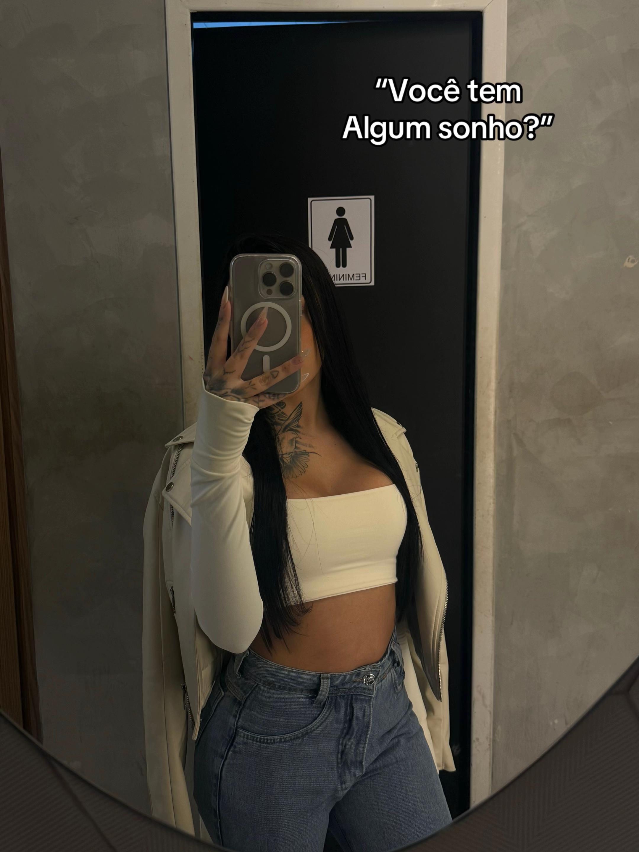 @_sabriinamacedo_