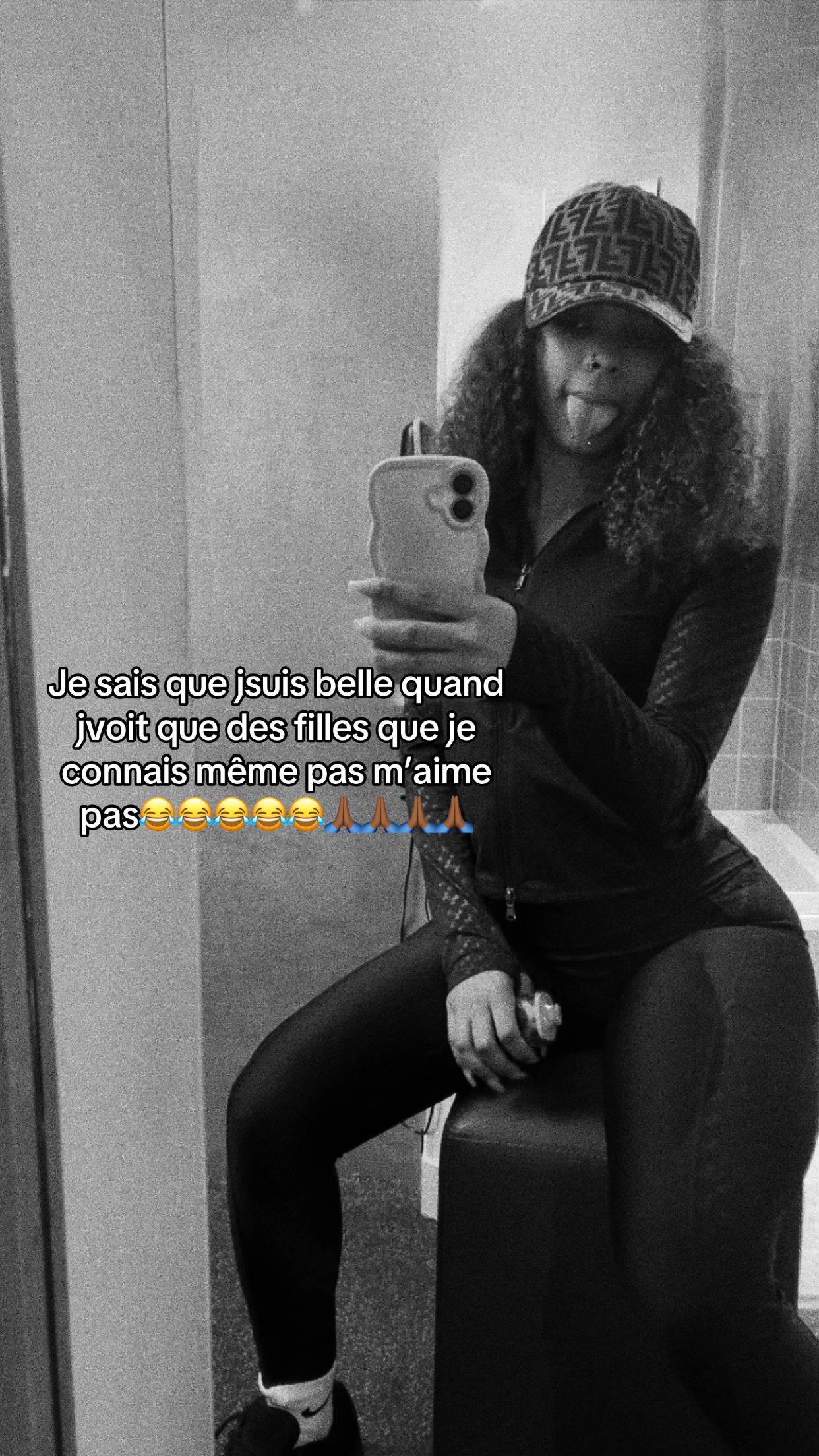 @•🐍2𝒟•