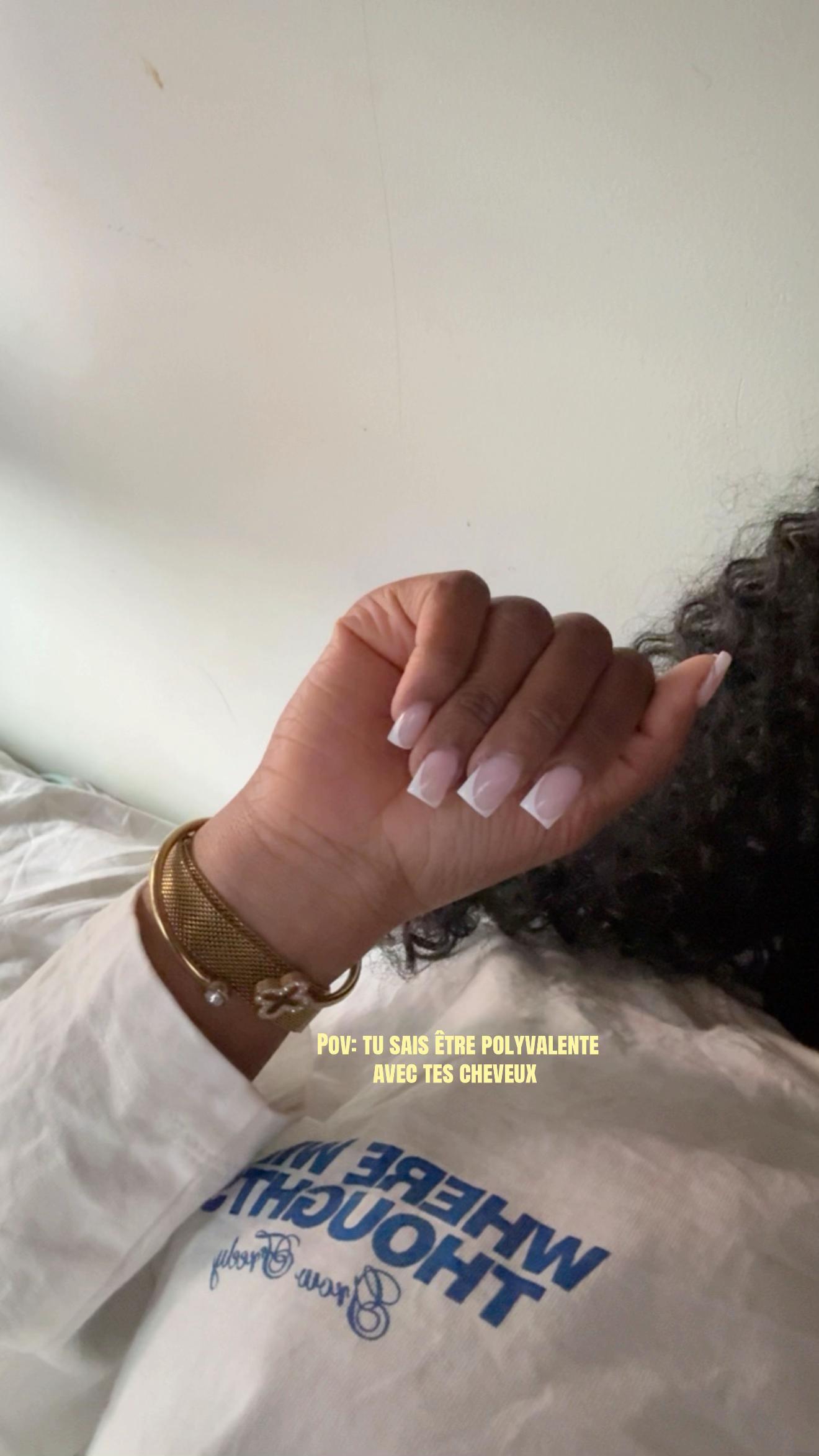 @𝐅𝐚𝐧𝐧𝐲🥂