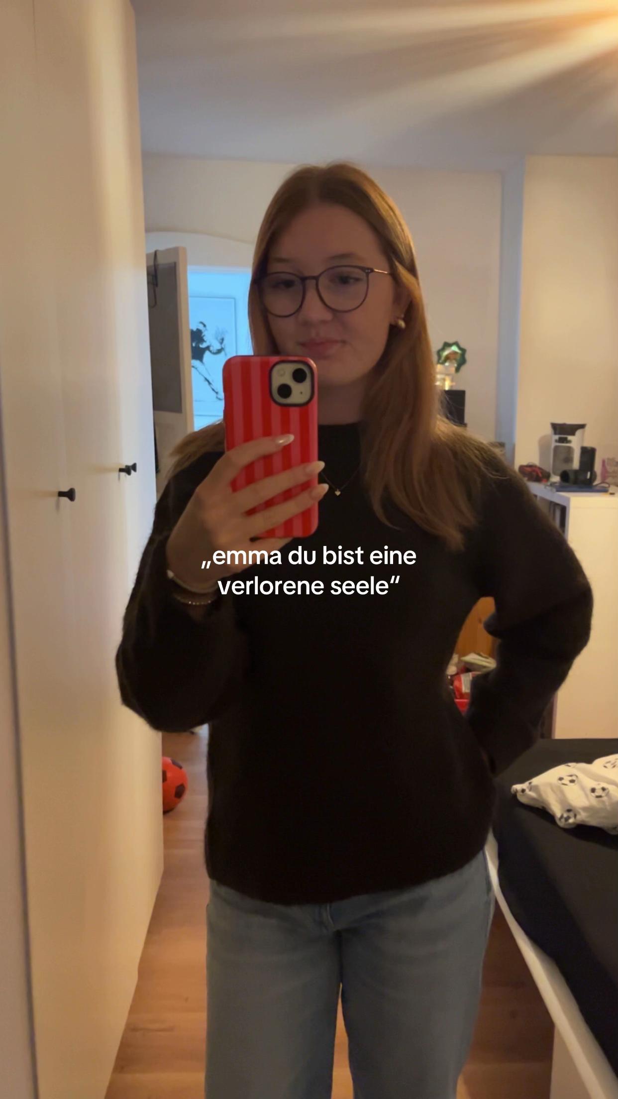 @𝐞𝐦𝐦𝐚