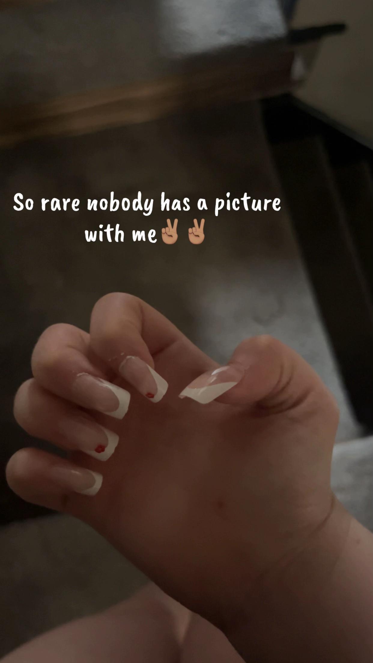 @𝐵𝑒𝑙𝑙𝑎𝑟𝑜𝑠𝑒'🪷
