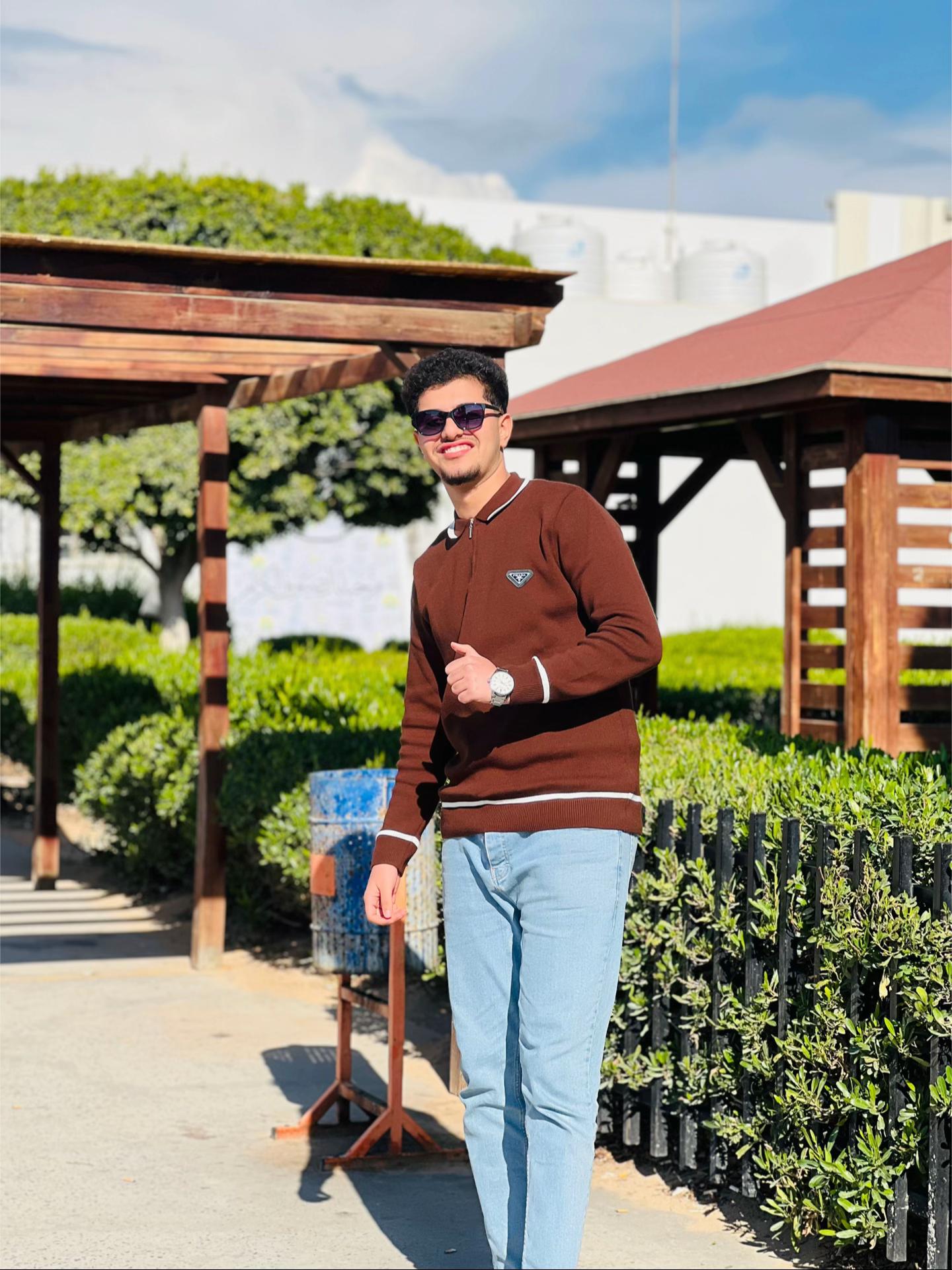@عبدالمهيمن .