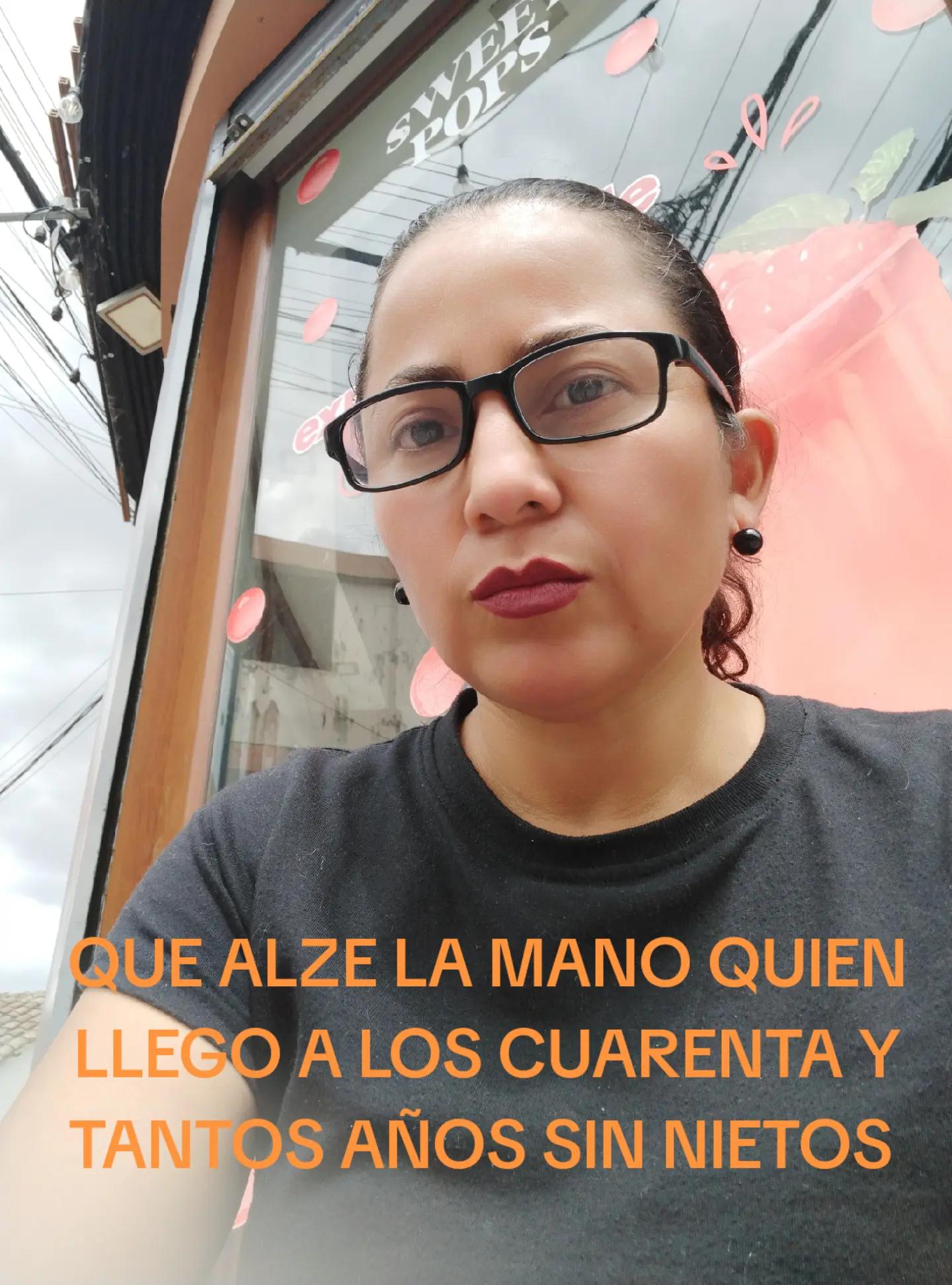 @ELYZABETH Y QUE . ?