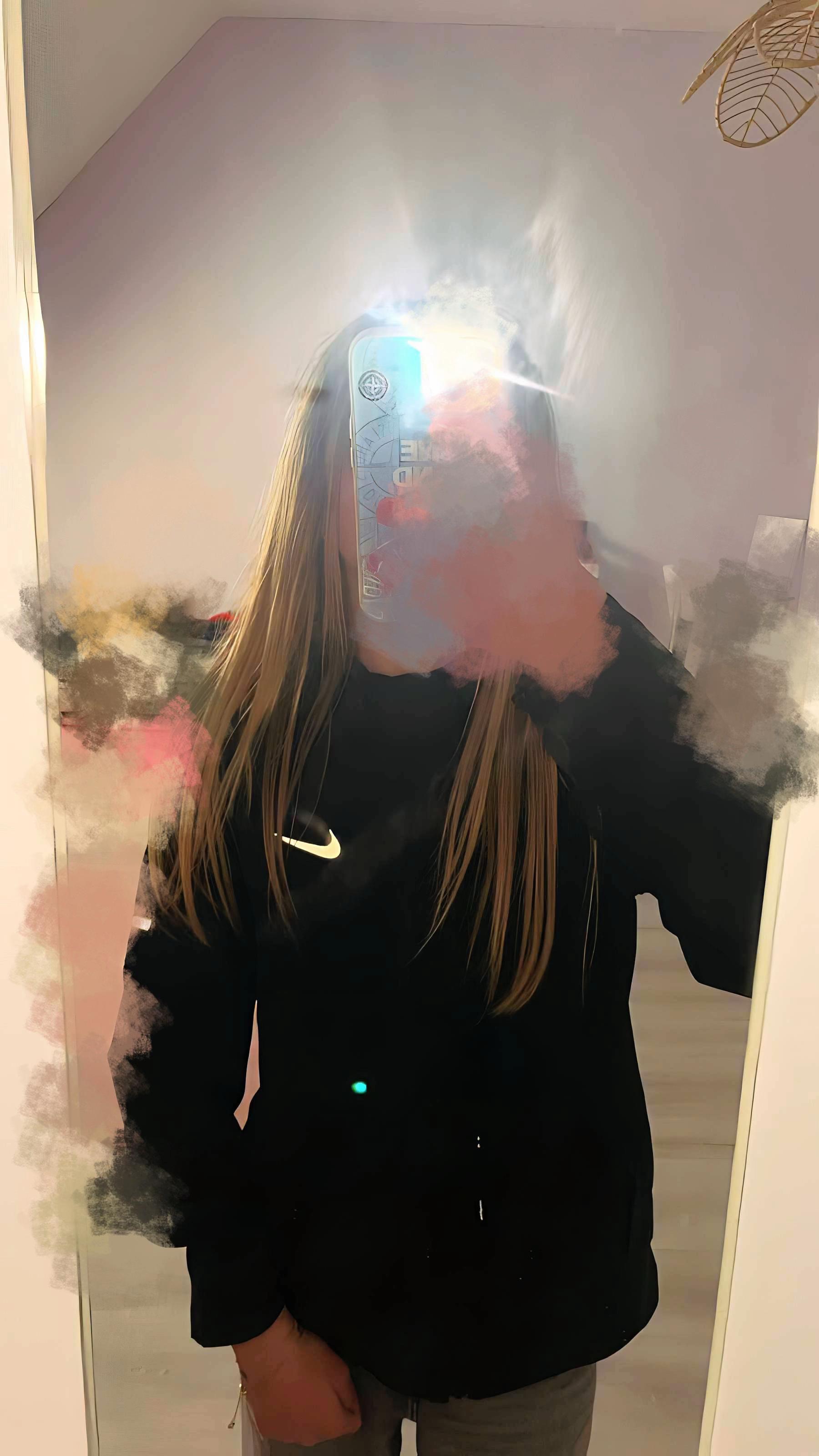 @𝐋𝐨𝐮𝐢𝐬𝐞💌