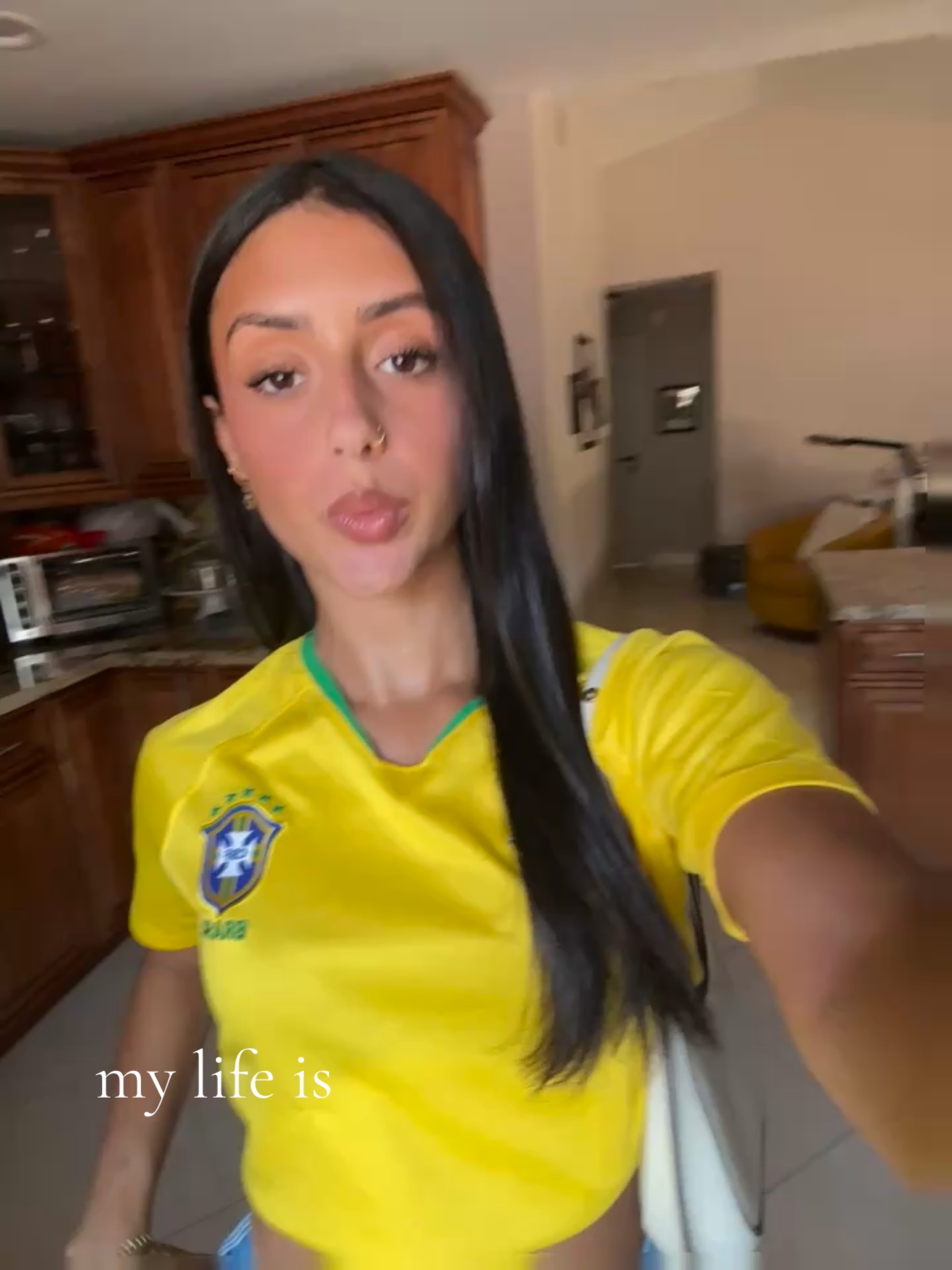 @Analuiza