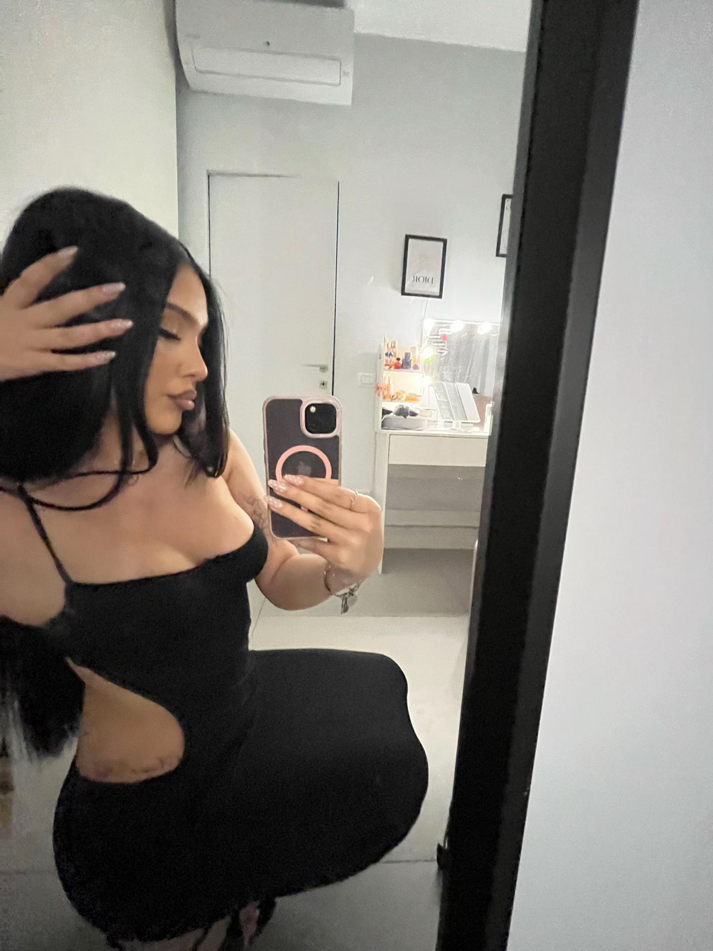@𝐌