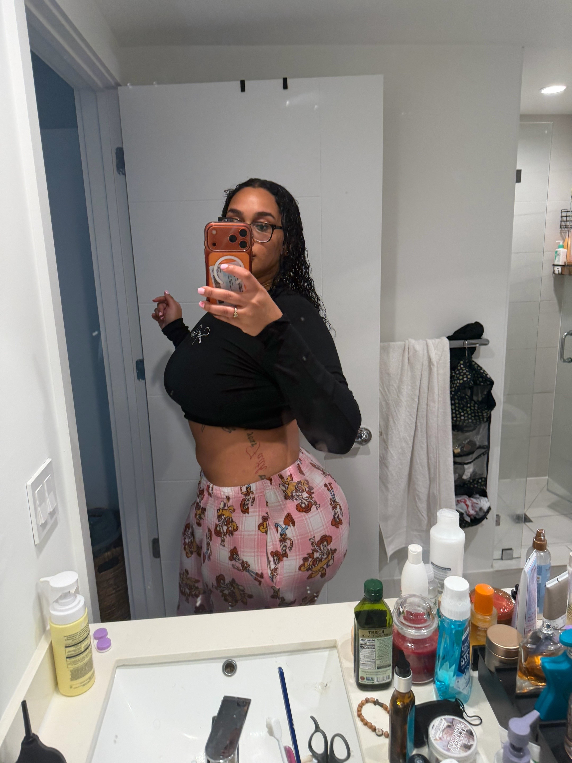 @Anita Isabella