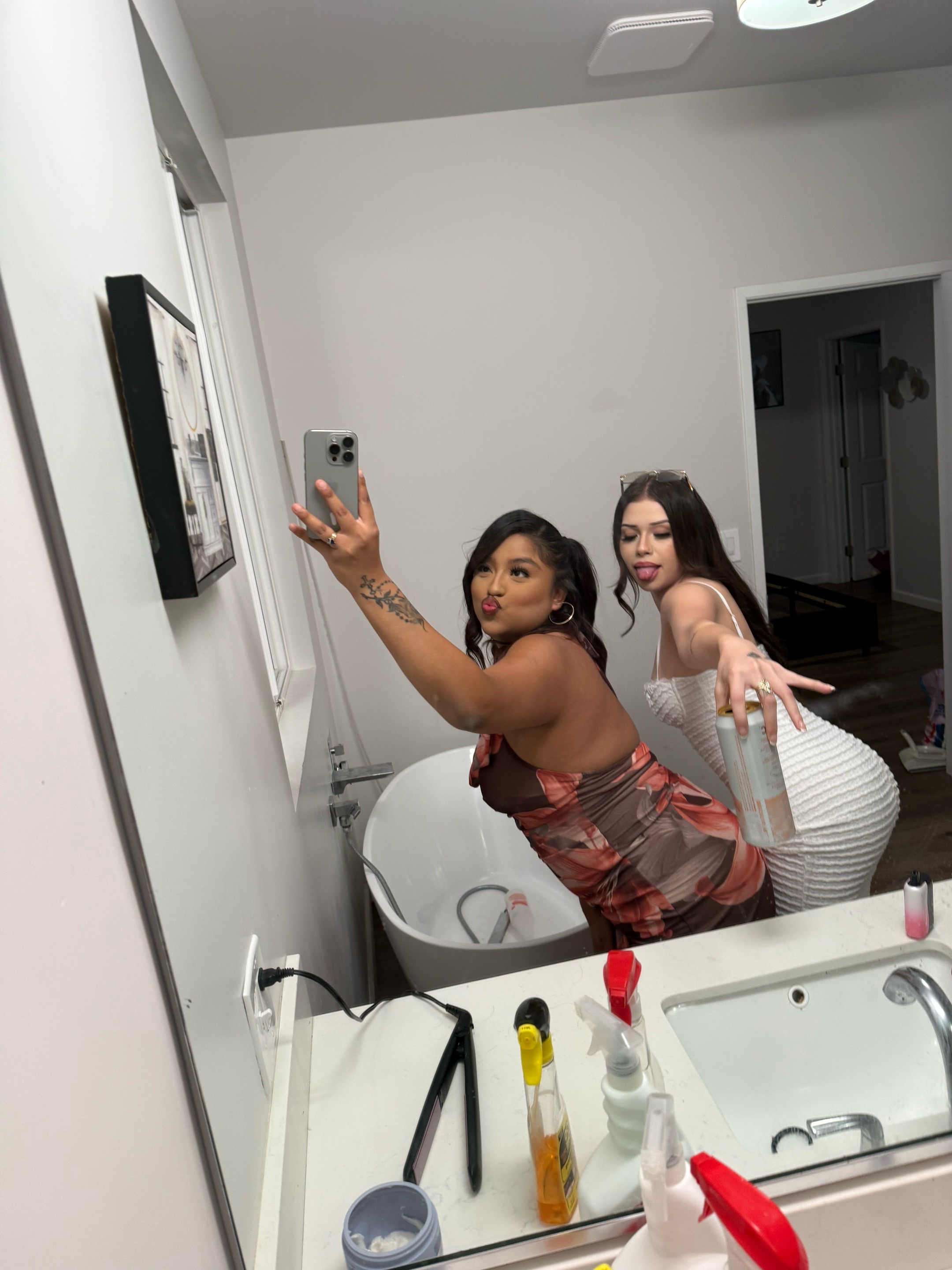 @Halyanna__