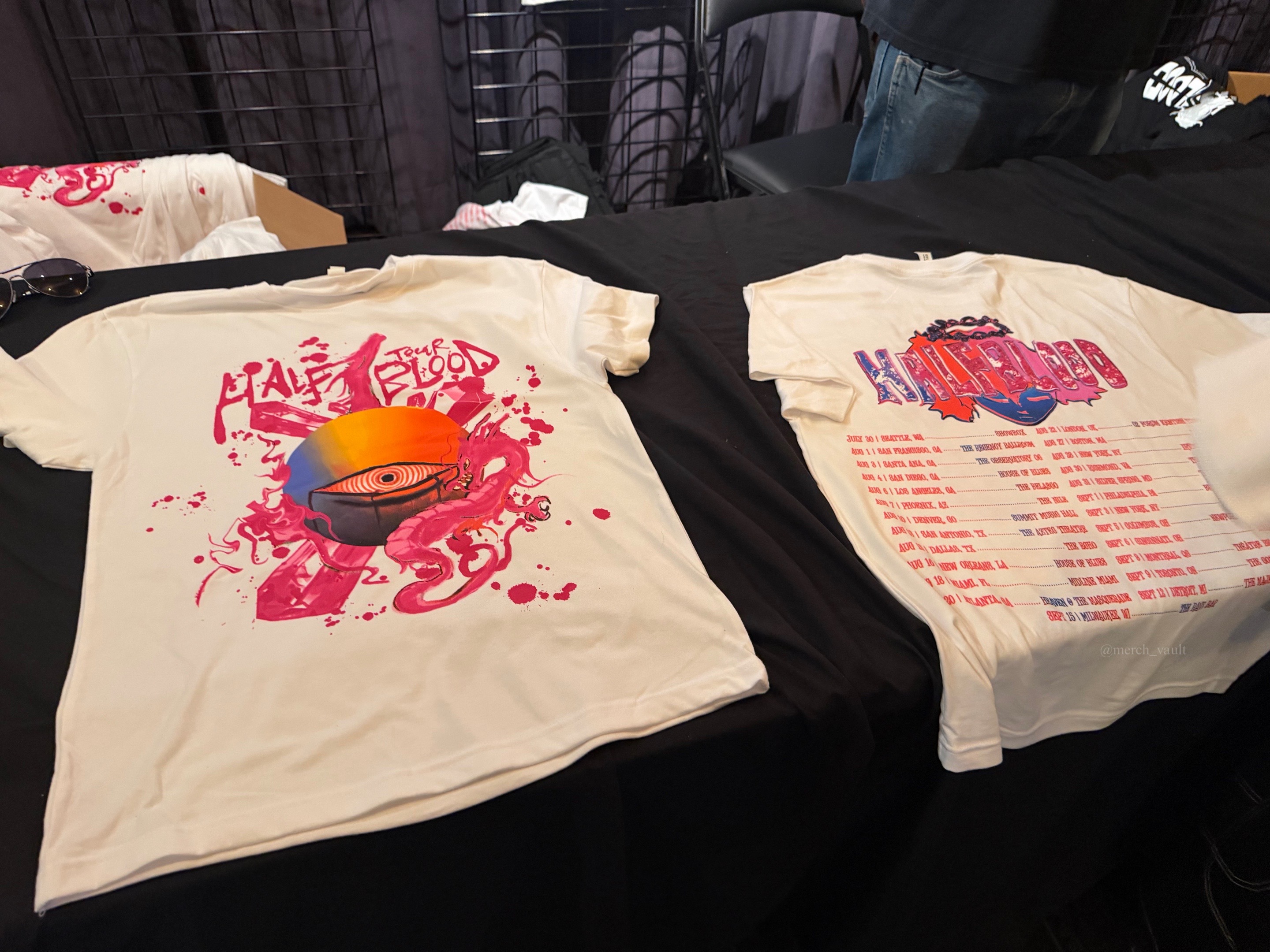 @Merch_vault