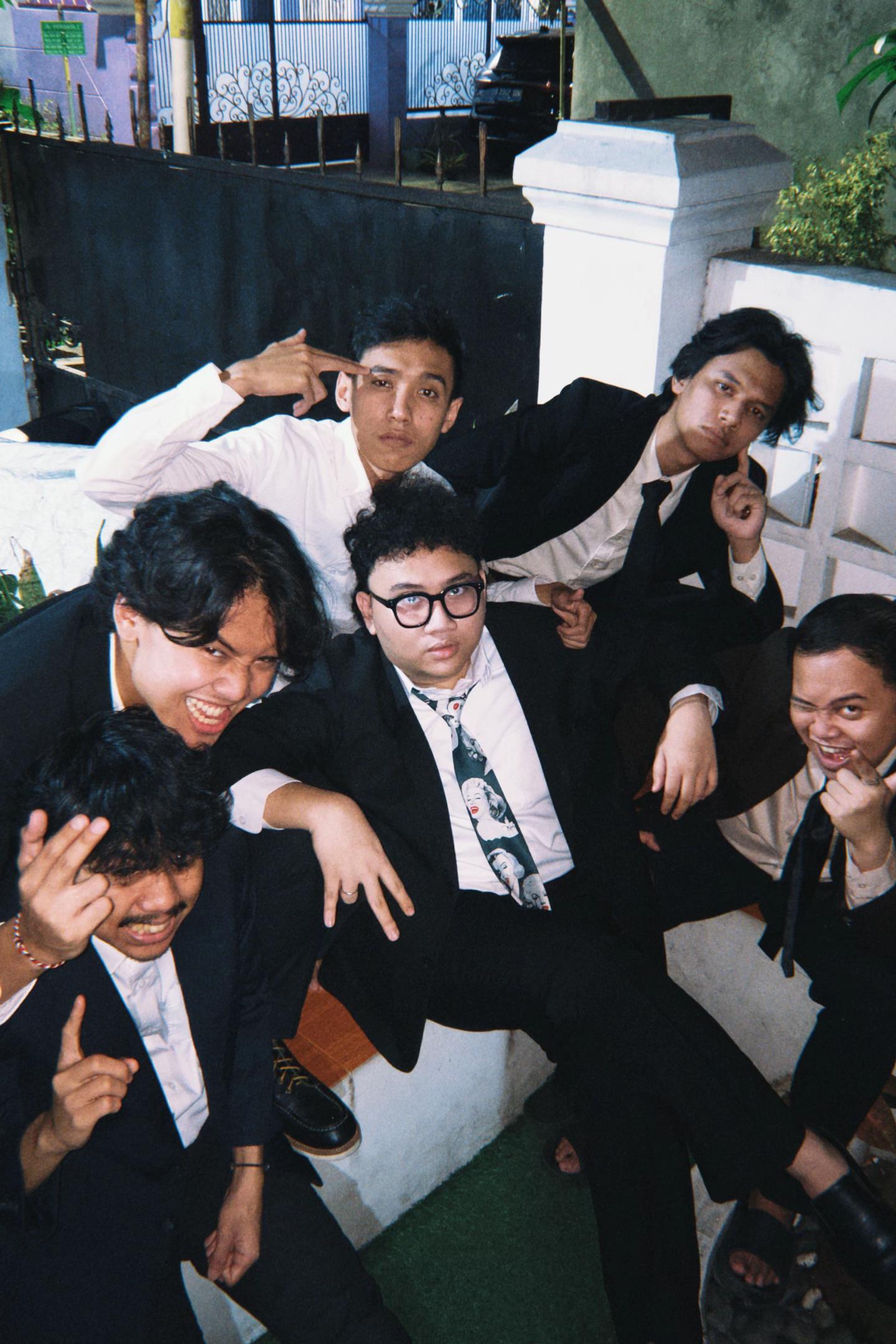 @kapoy