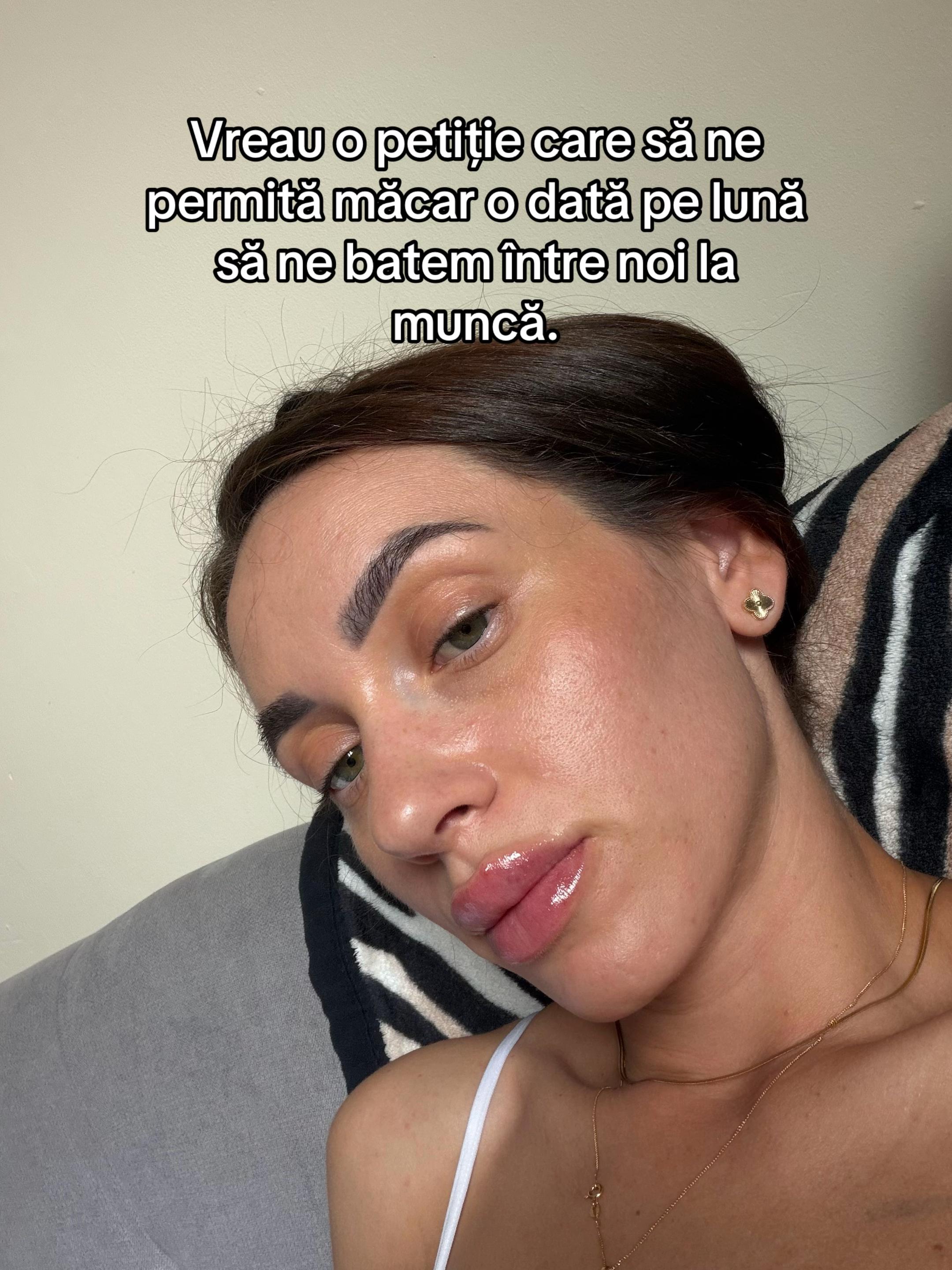 @Gabriela Ioana Cocos