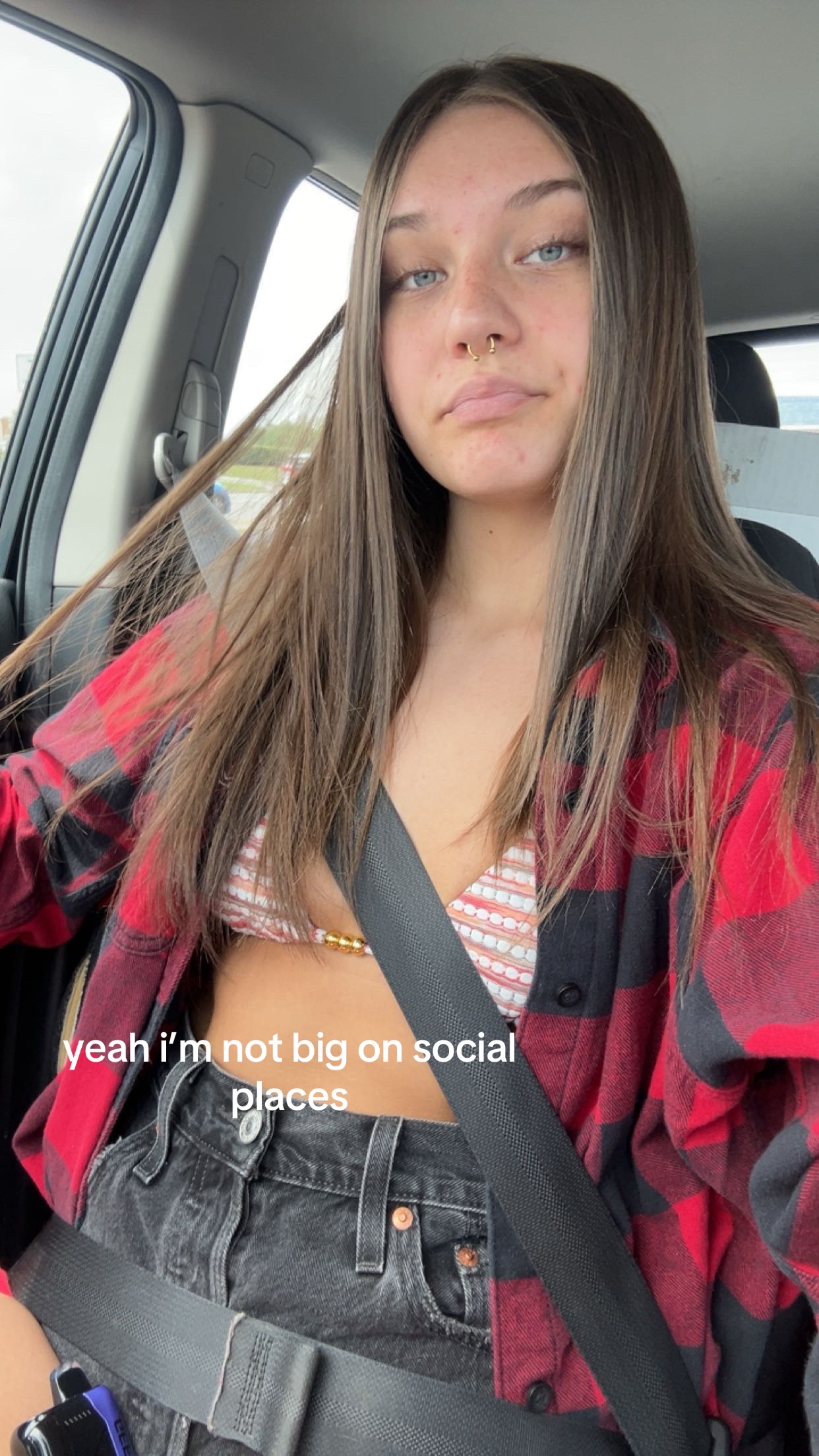 @raeee🕸️