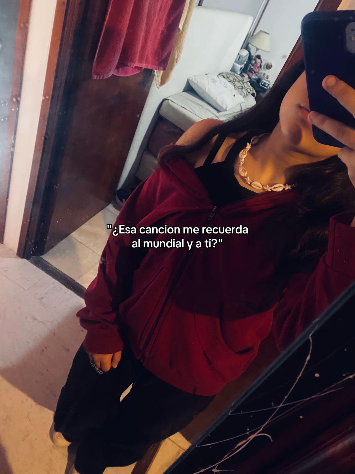@𝒩