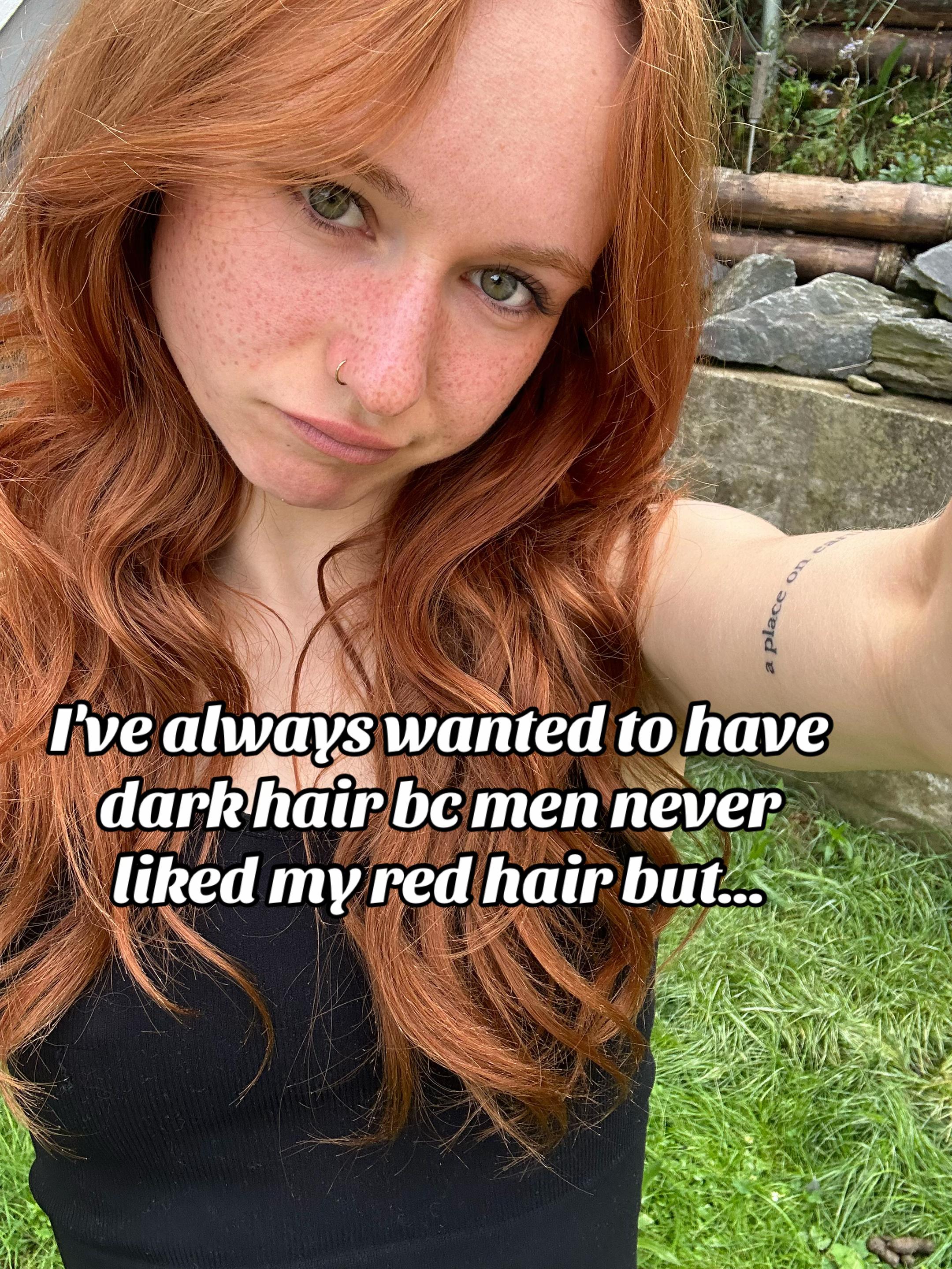 @Elliee