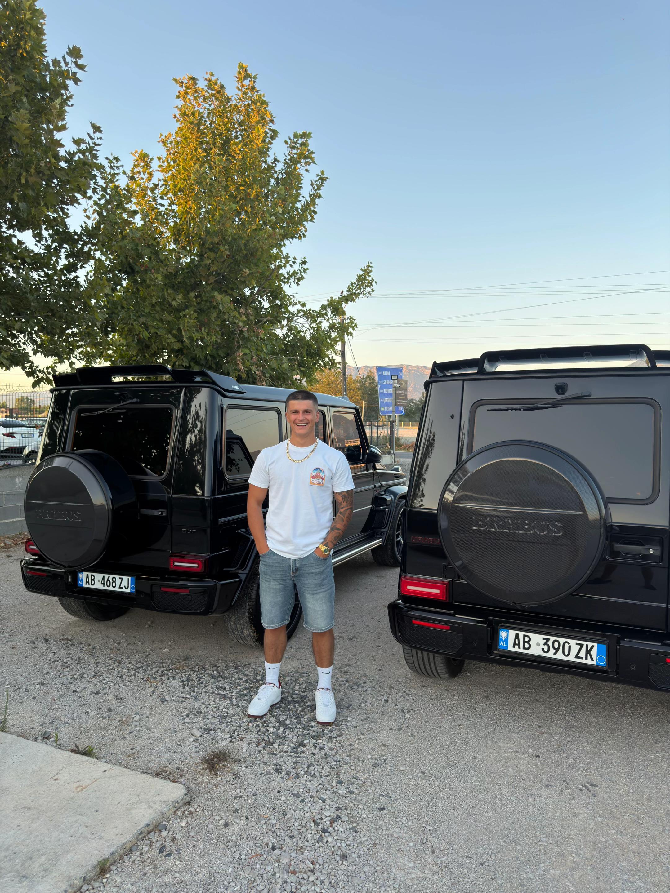 @Tani🇦🇱