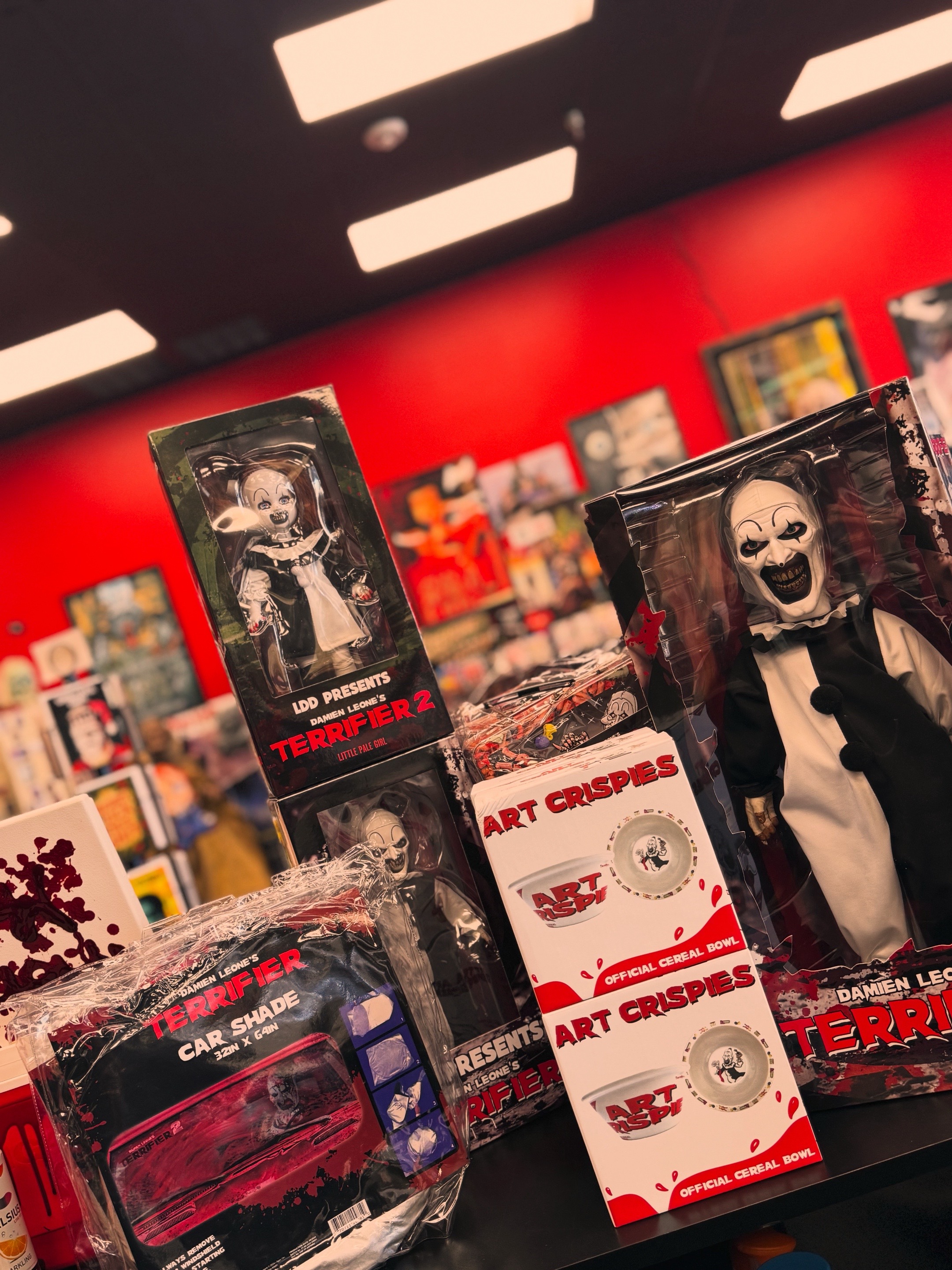 @Horror Monger Collectibles