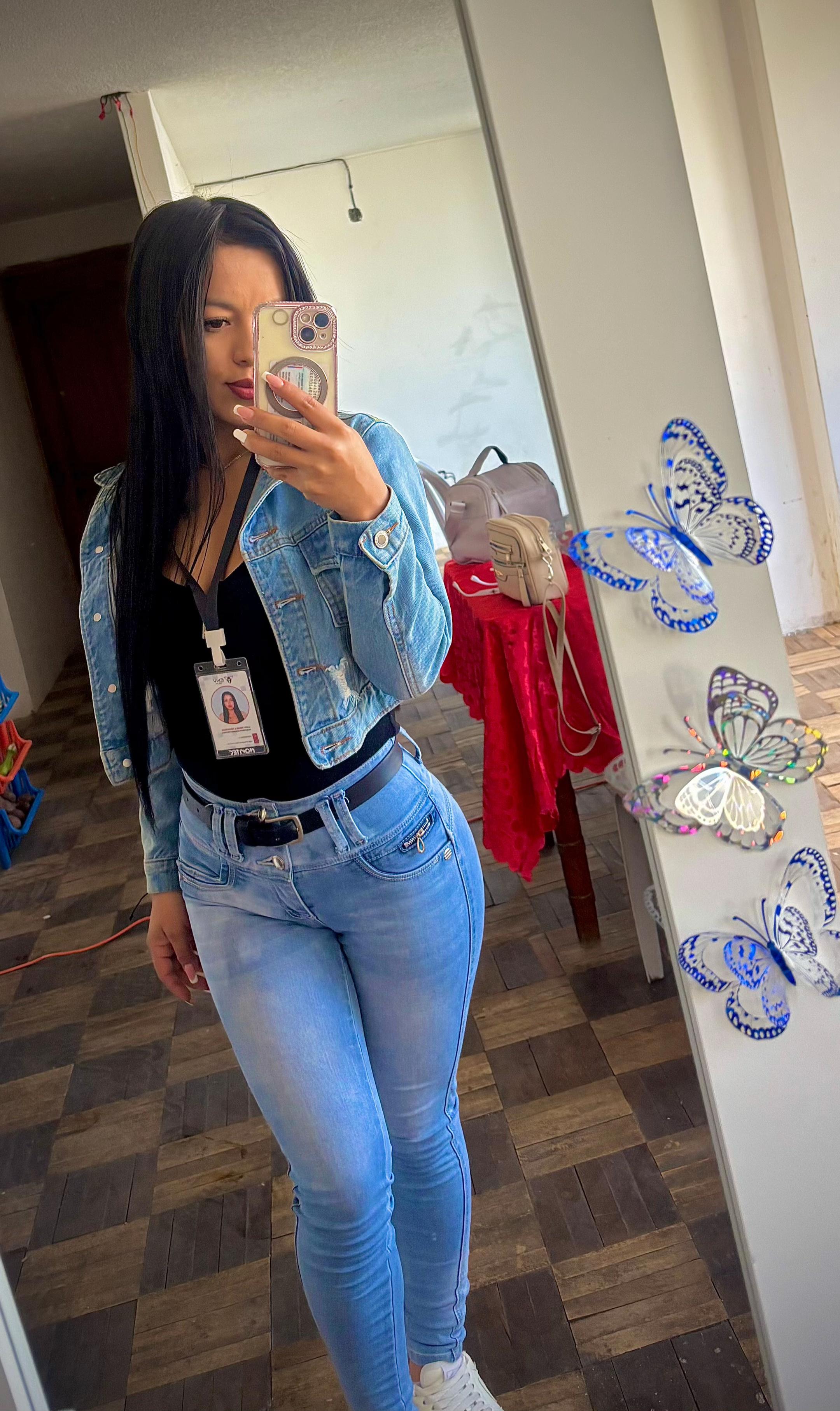 @Ladyy Venavides ๐ฆ๐